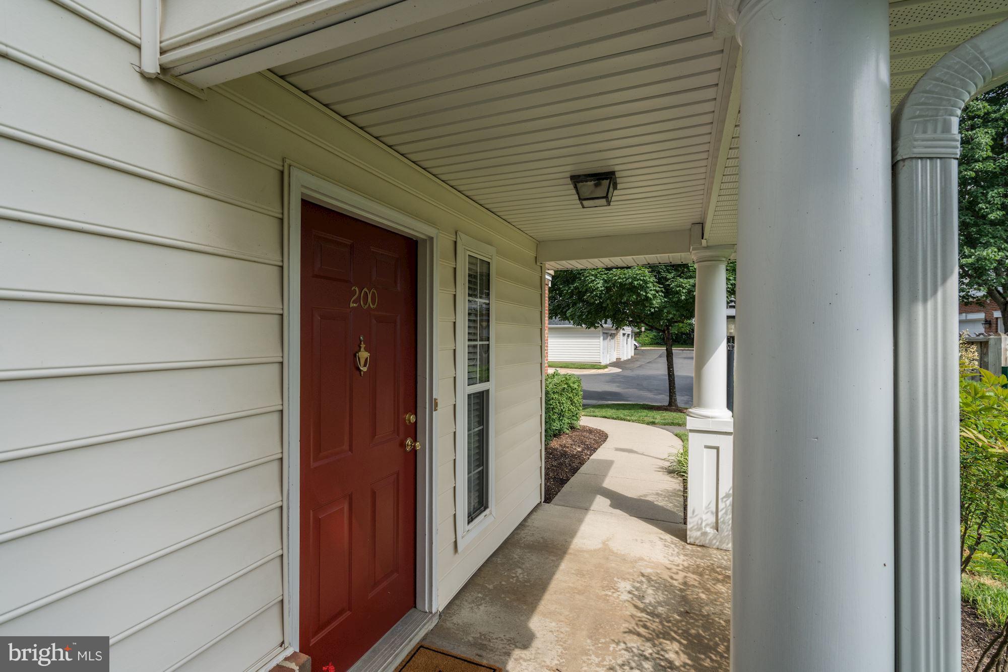 LAKESIDE AT SOUTH RIDING - Residential