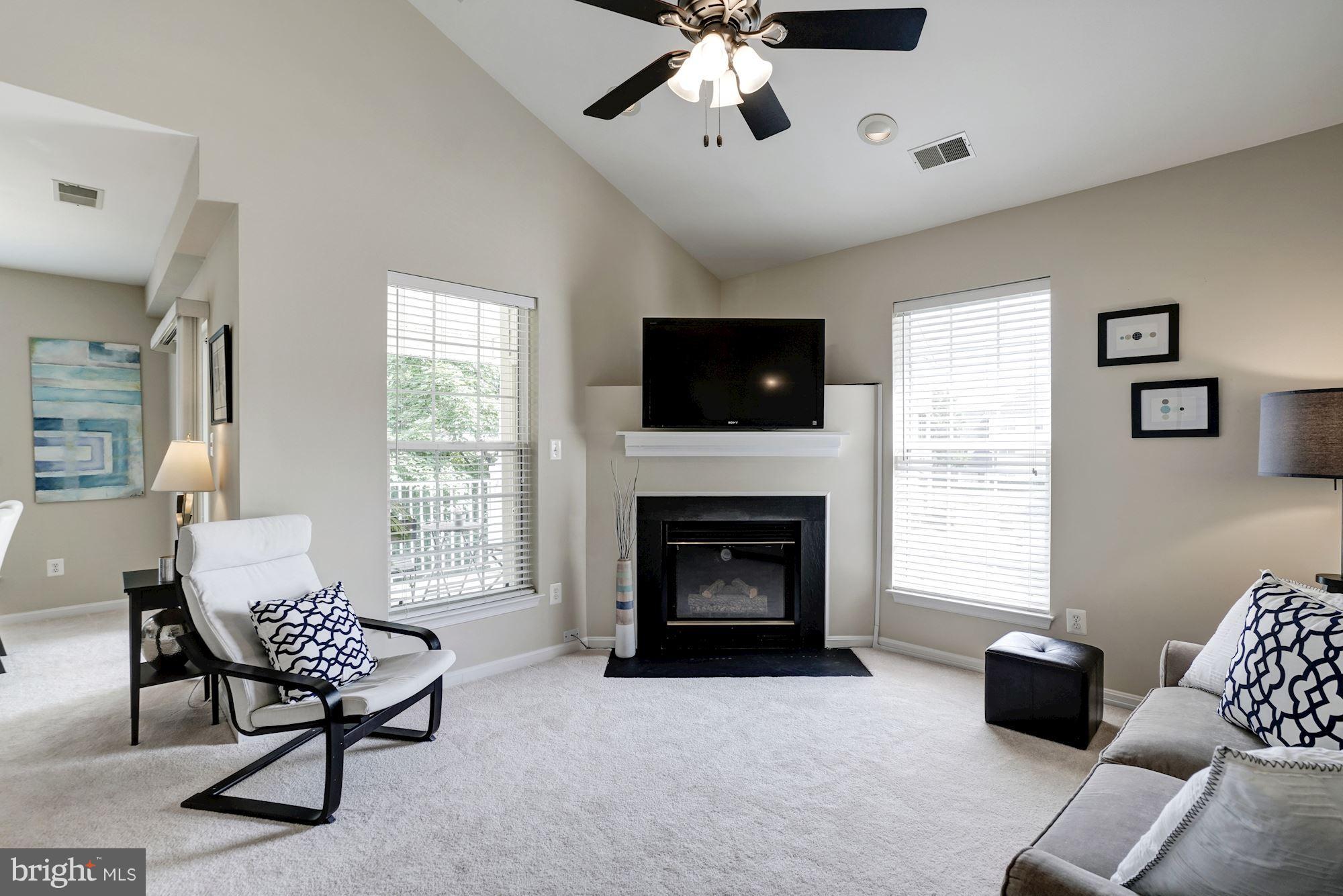 LAKESIDE AT SOUTH RIDING - Residential