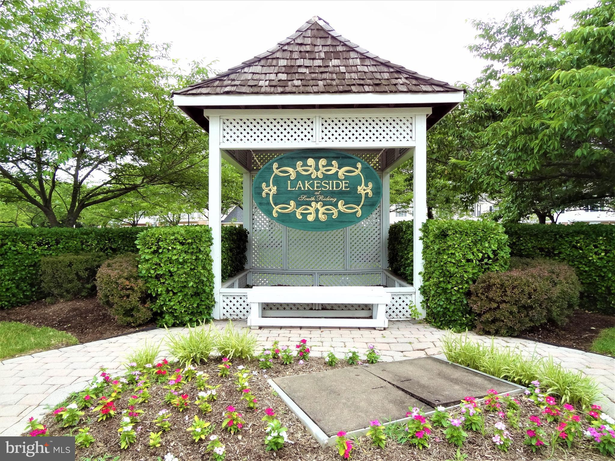 LAKESIDE AT SOUTH RIDING - Residential