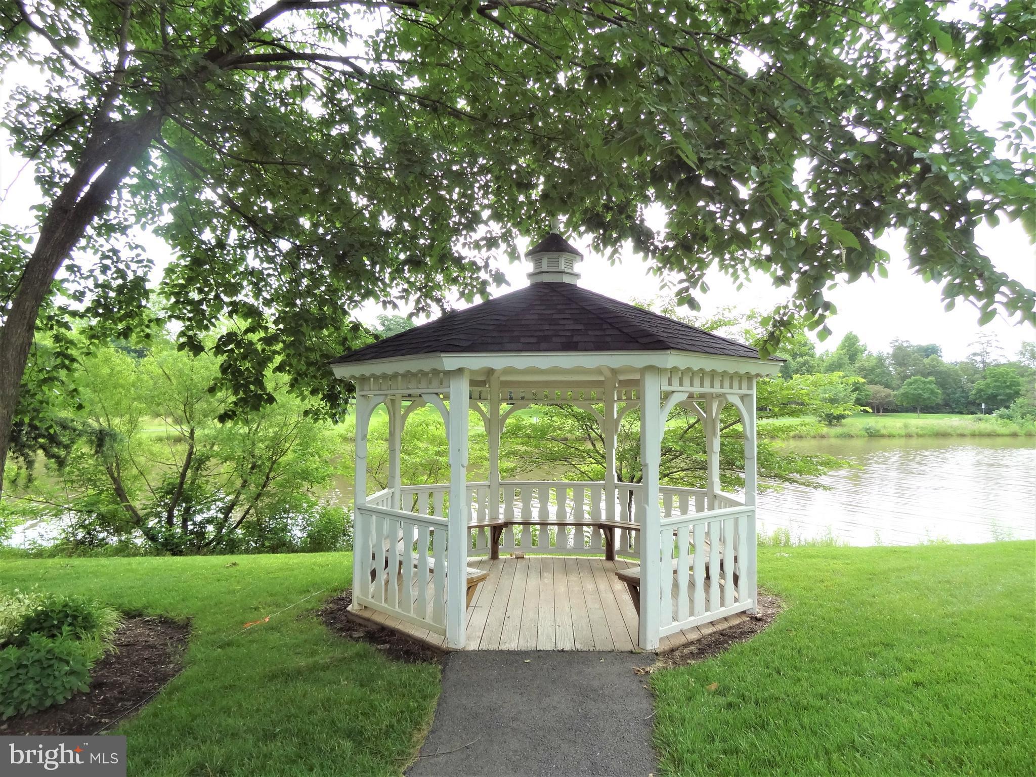 LAKESIDE AT SOUTH RIDING - Residential