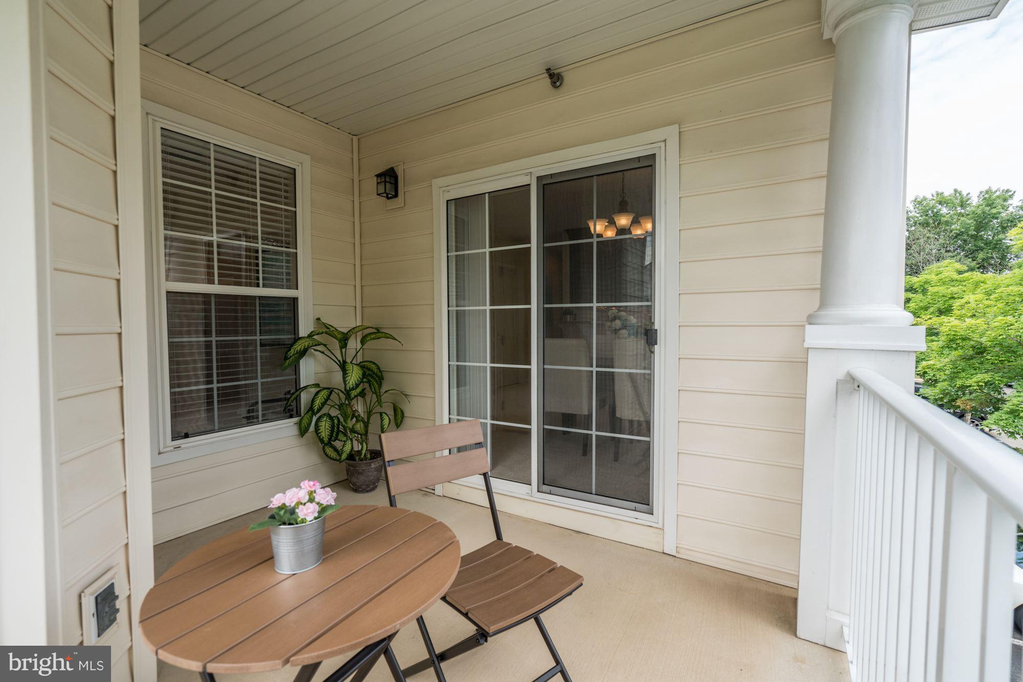 LAKESIDE AT SOUTH RIDING - Residential