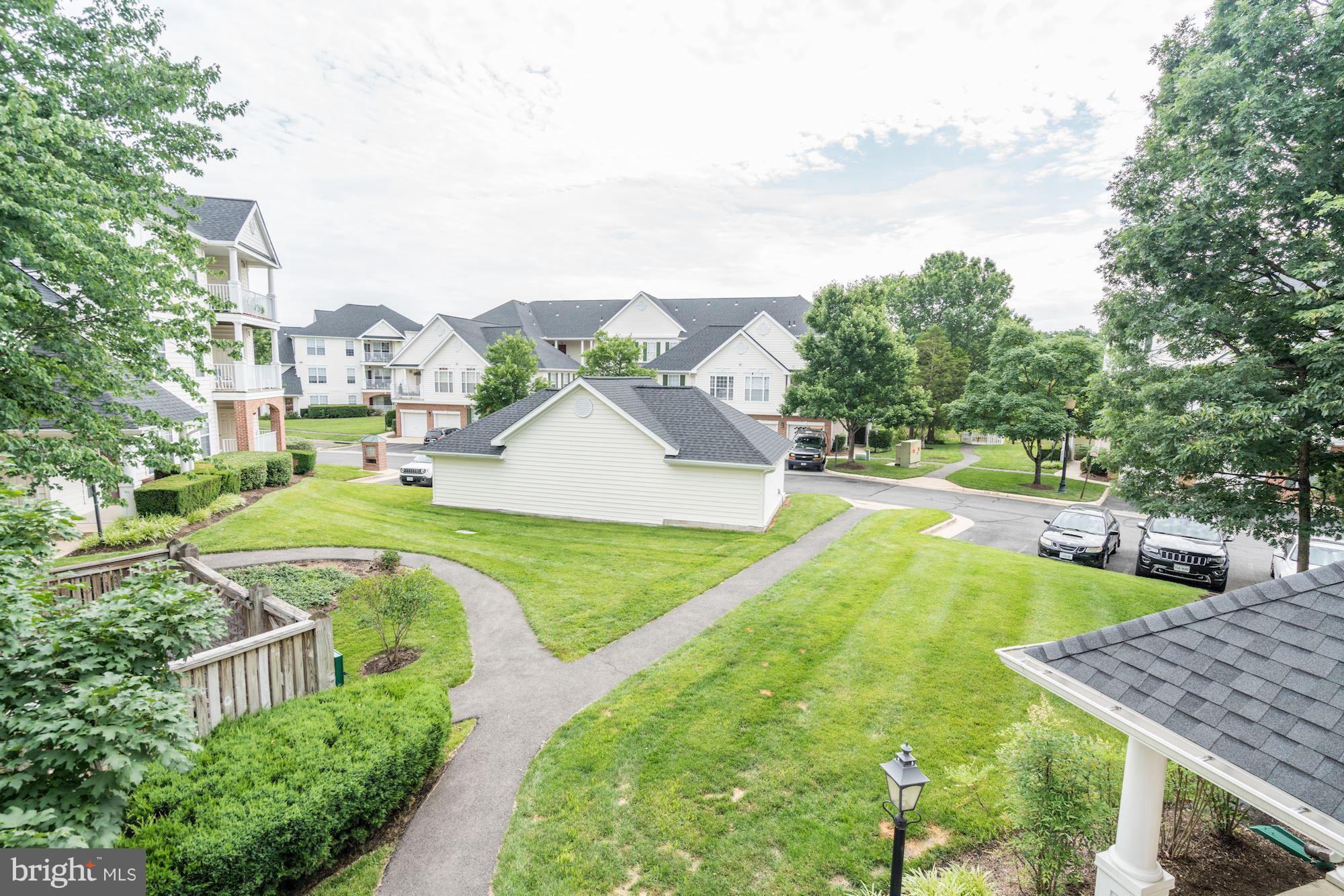 LAKESIDE AT SOUTH RIDING - Residential