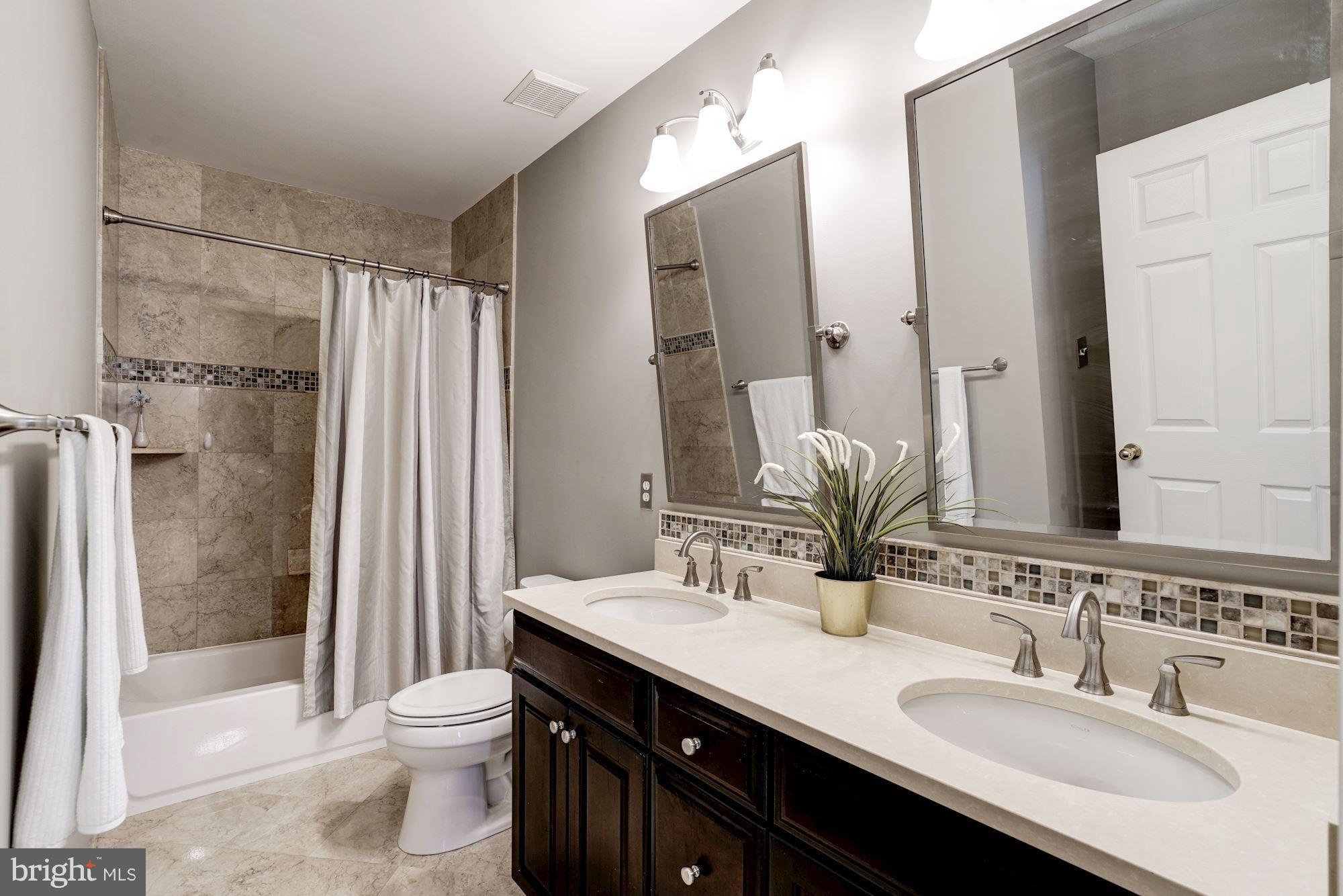 LAKESIDE AT SOUTH RIDING - Residential