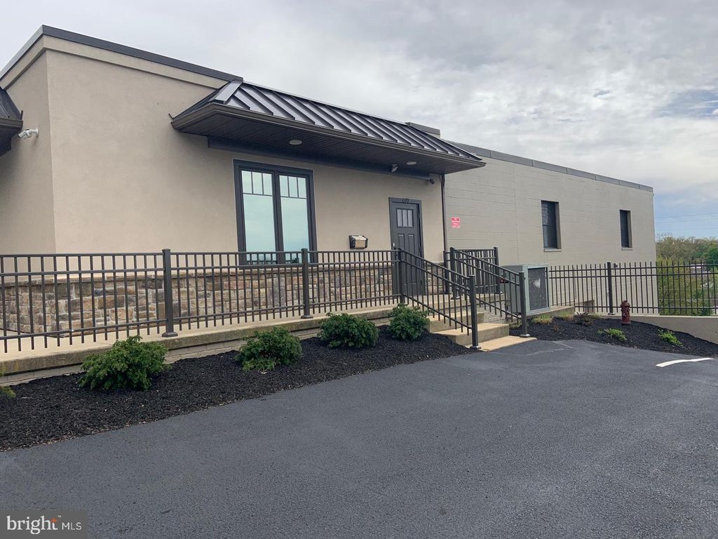 Photo of 607 E Main Street, EPHRATA, PA 17522 (MLS # PALA2057616)