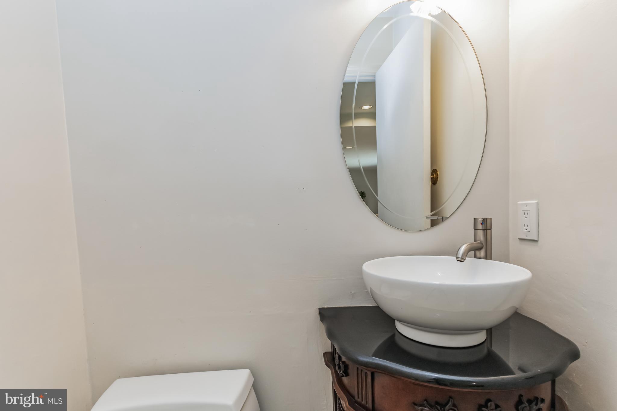 FOX HILLS - Residential Lease