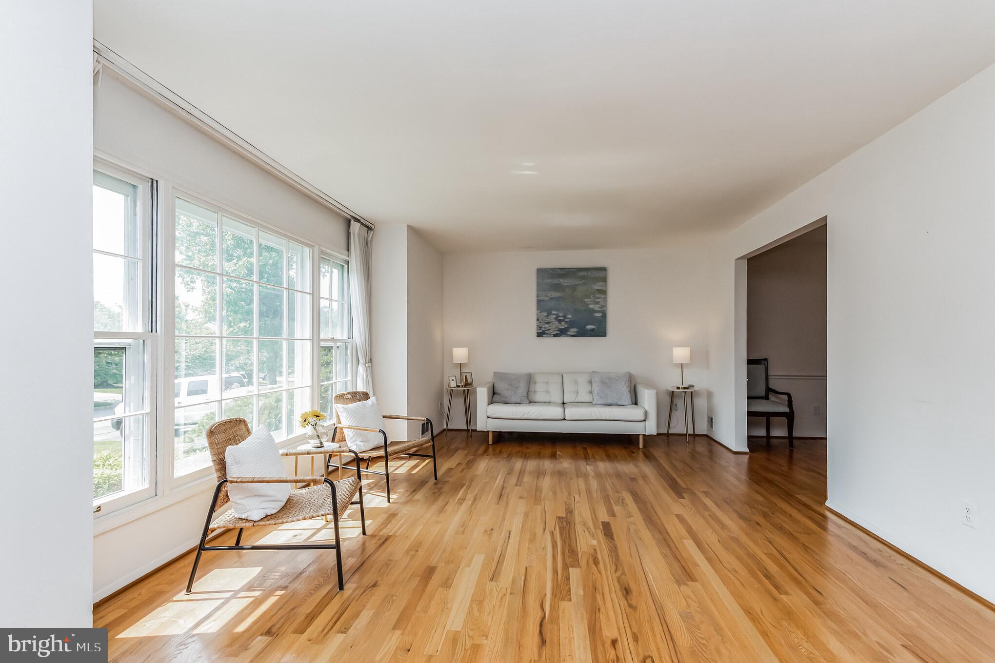 FOX HILLS - Residential Lease