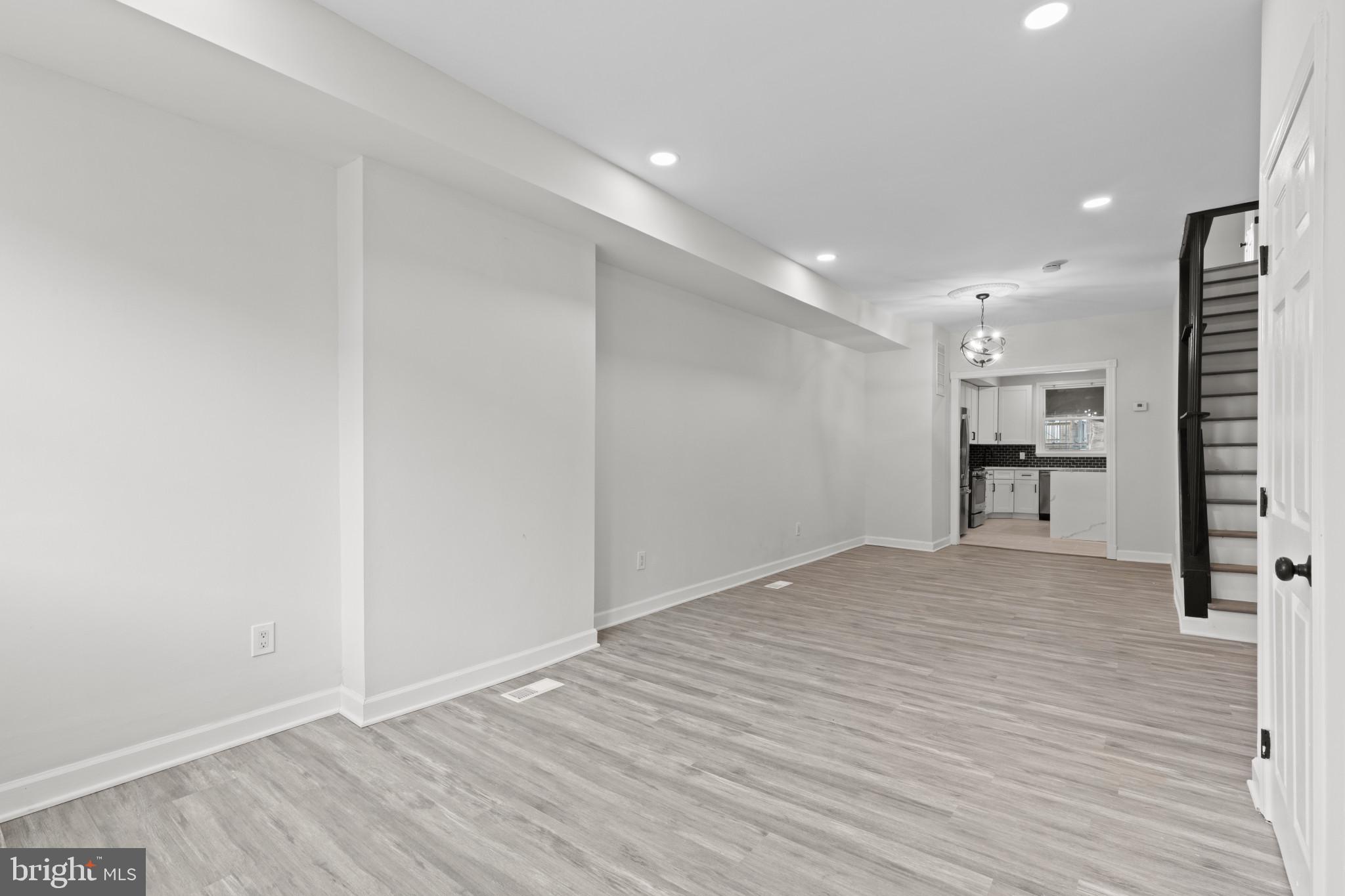 HIGHLANDTOWN - Residential