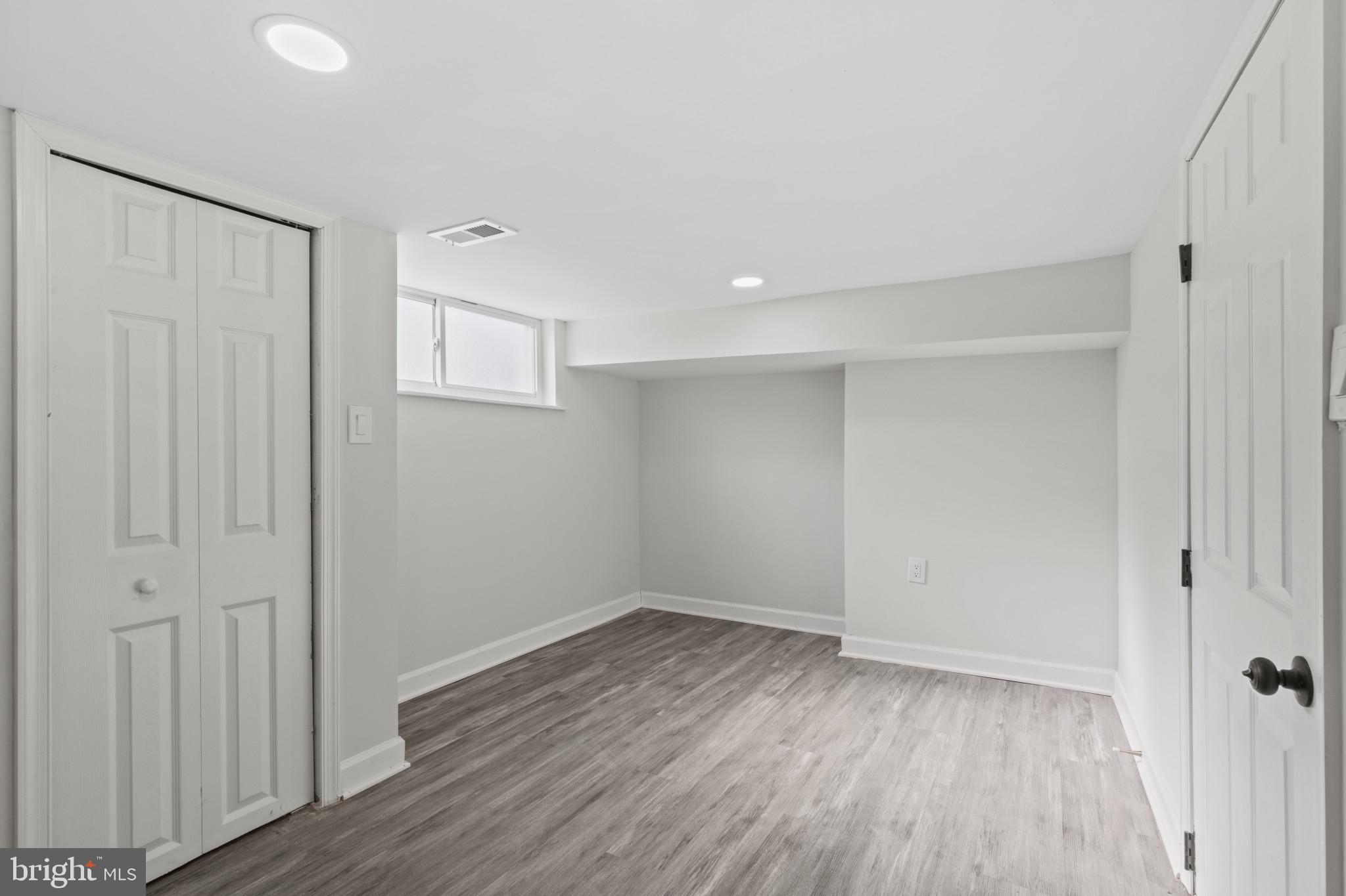 HIGHLANDTOWN - Residential