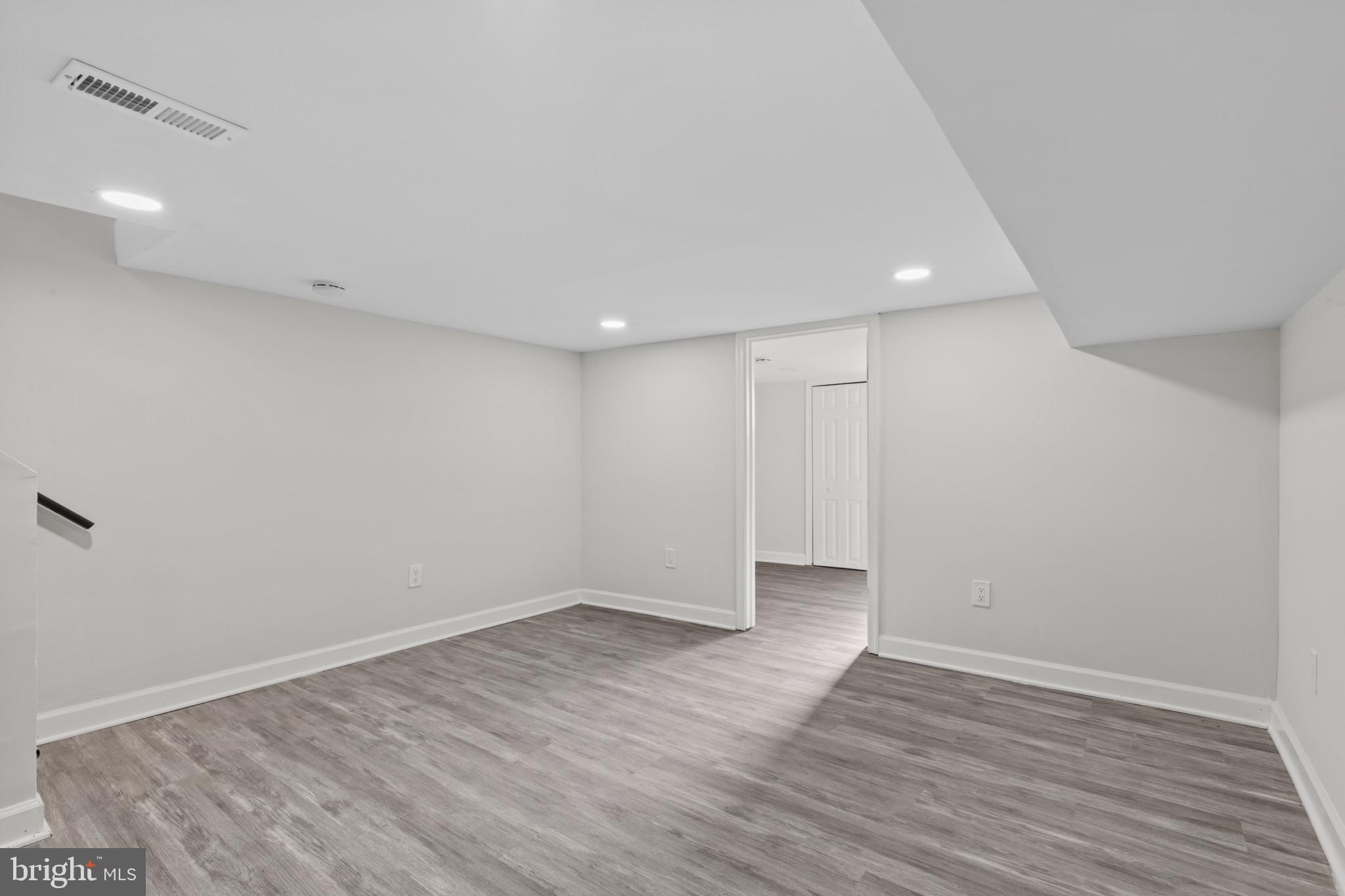 HIGHLANDTOWN - Residential