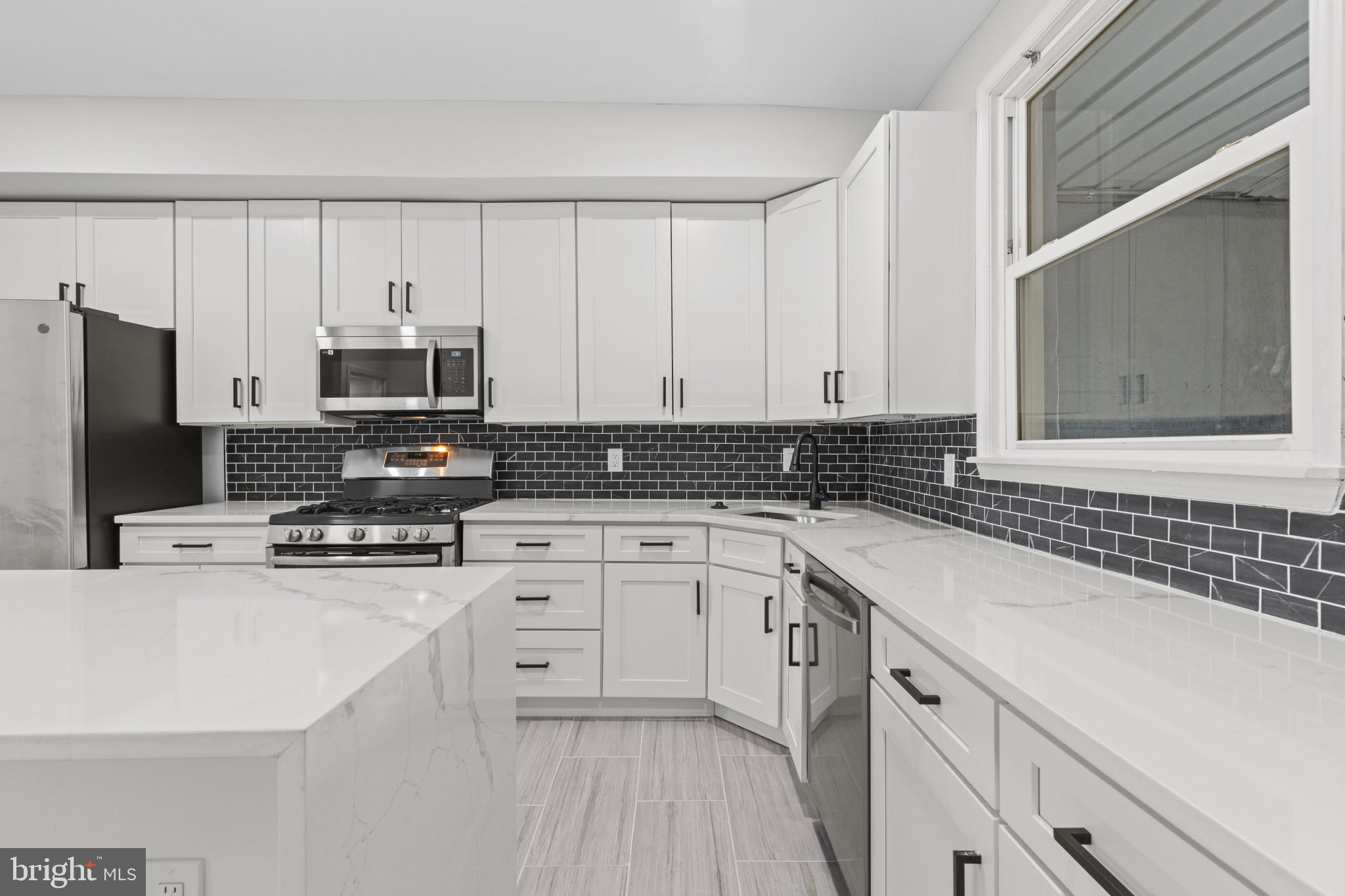 HIGHLANDTOWN - Residential