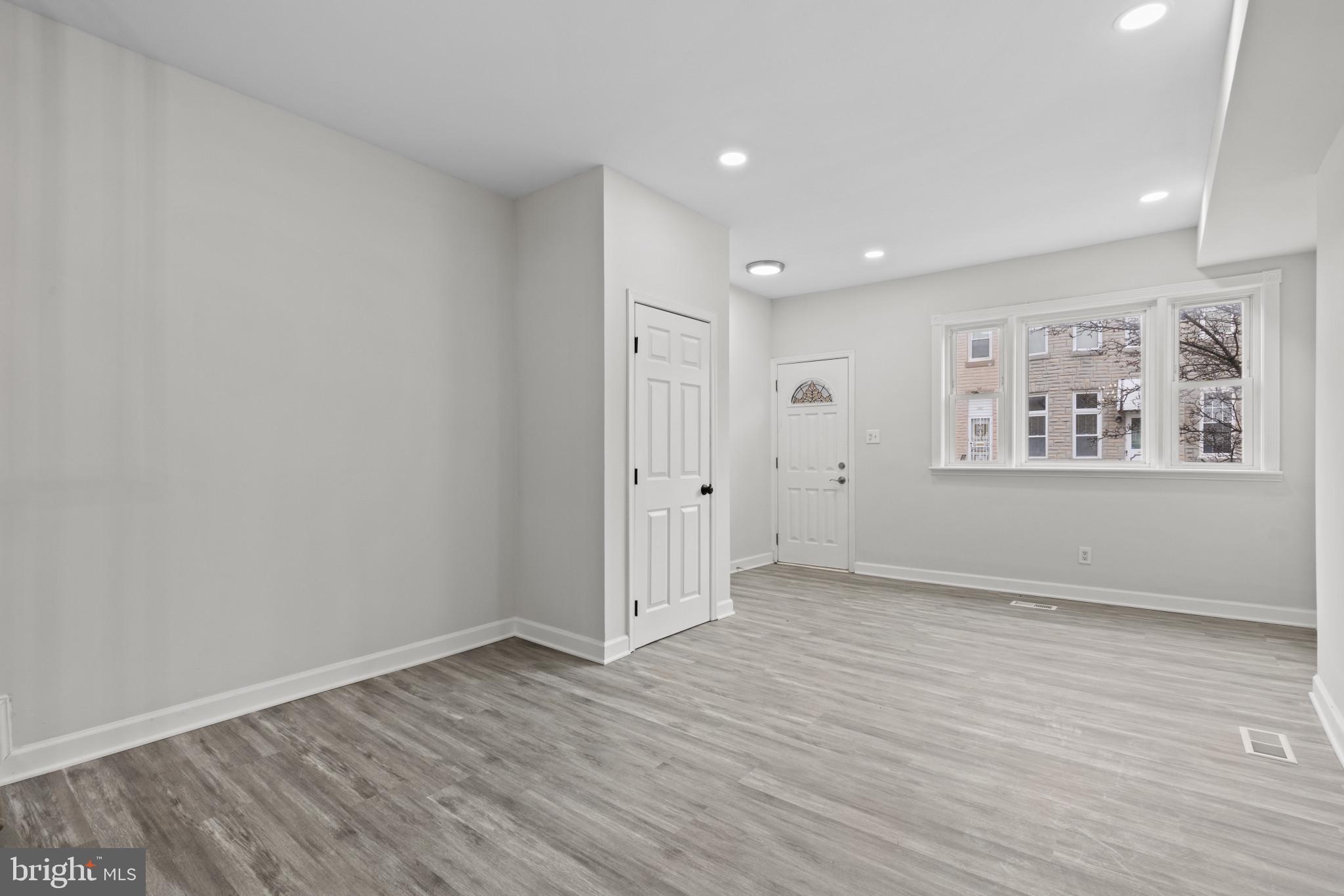 HIGHLANDTOWN - Residential