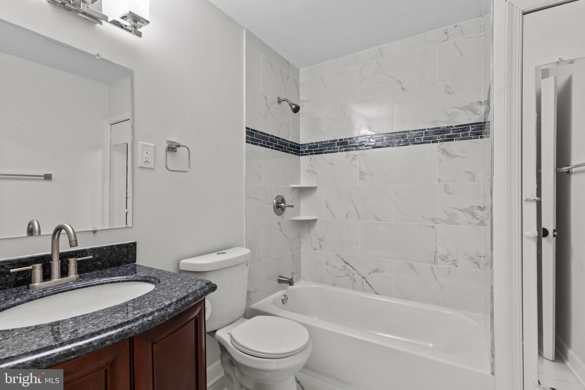 HIGHLANDTOWN - Residential