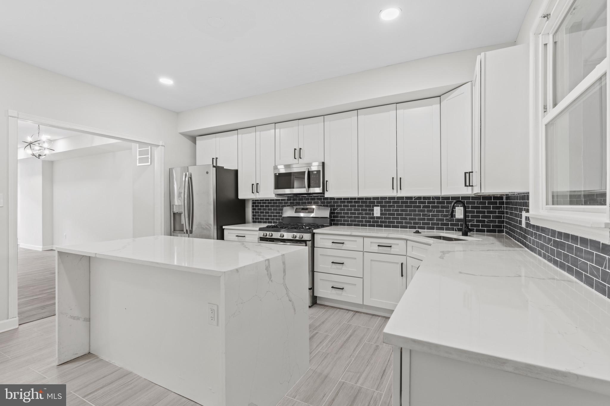 HIGHLANDTOWN - Residential