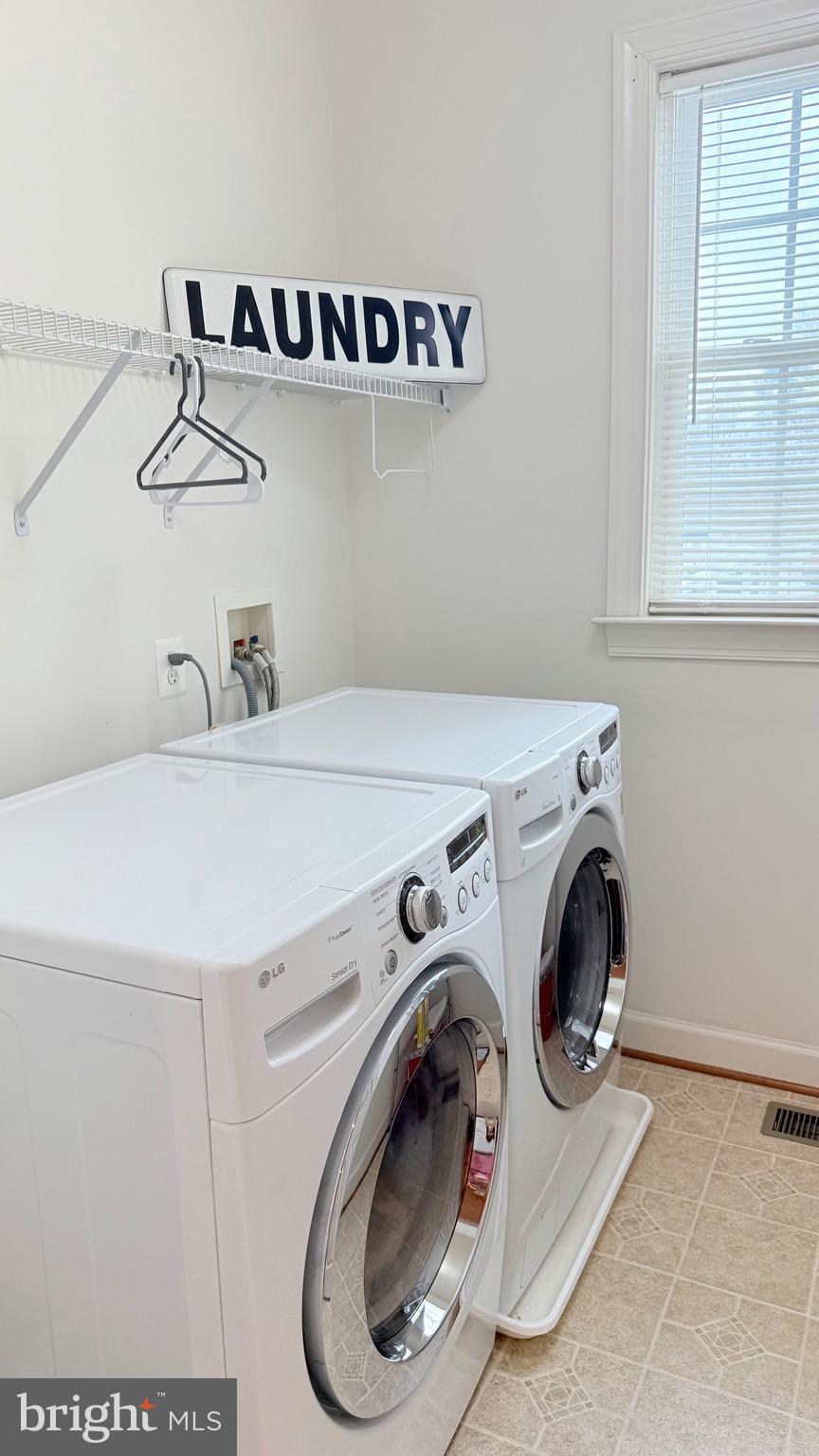 WASHINGTON OVERLOOK - Residential