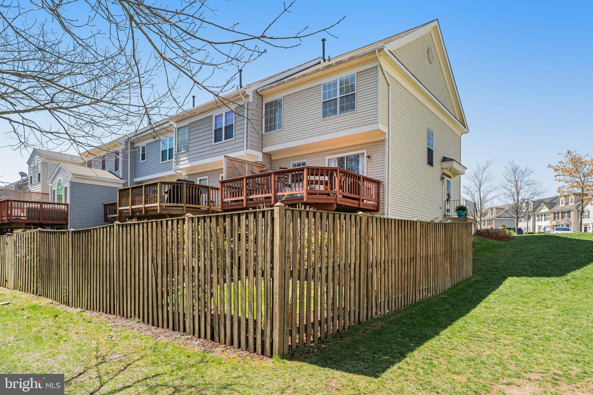 8855 MOAT CROSSING PLACE