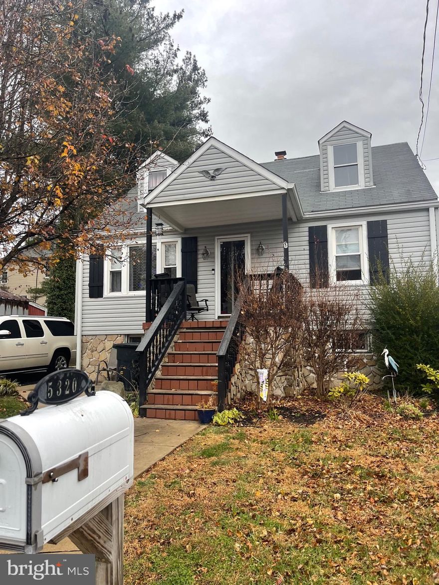 CHARMING 3BR ,1 FULL BATH,UPDATED KITCHEN,HARDWOOD FLOORS,DECK,DRIVEWAY &STREET PARKING.NEAR MAJOR HIGHWAYS & ROUTES.
SUBJECT TO 3D PARTY APPROVAL,ONLY ONE LOAN NEGOTIATED BY A PROFESSIONAL SHORT SALE  ATTORNEY.
