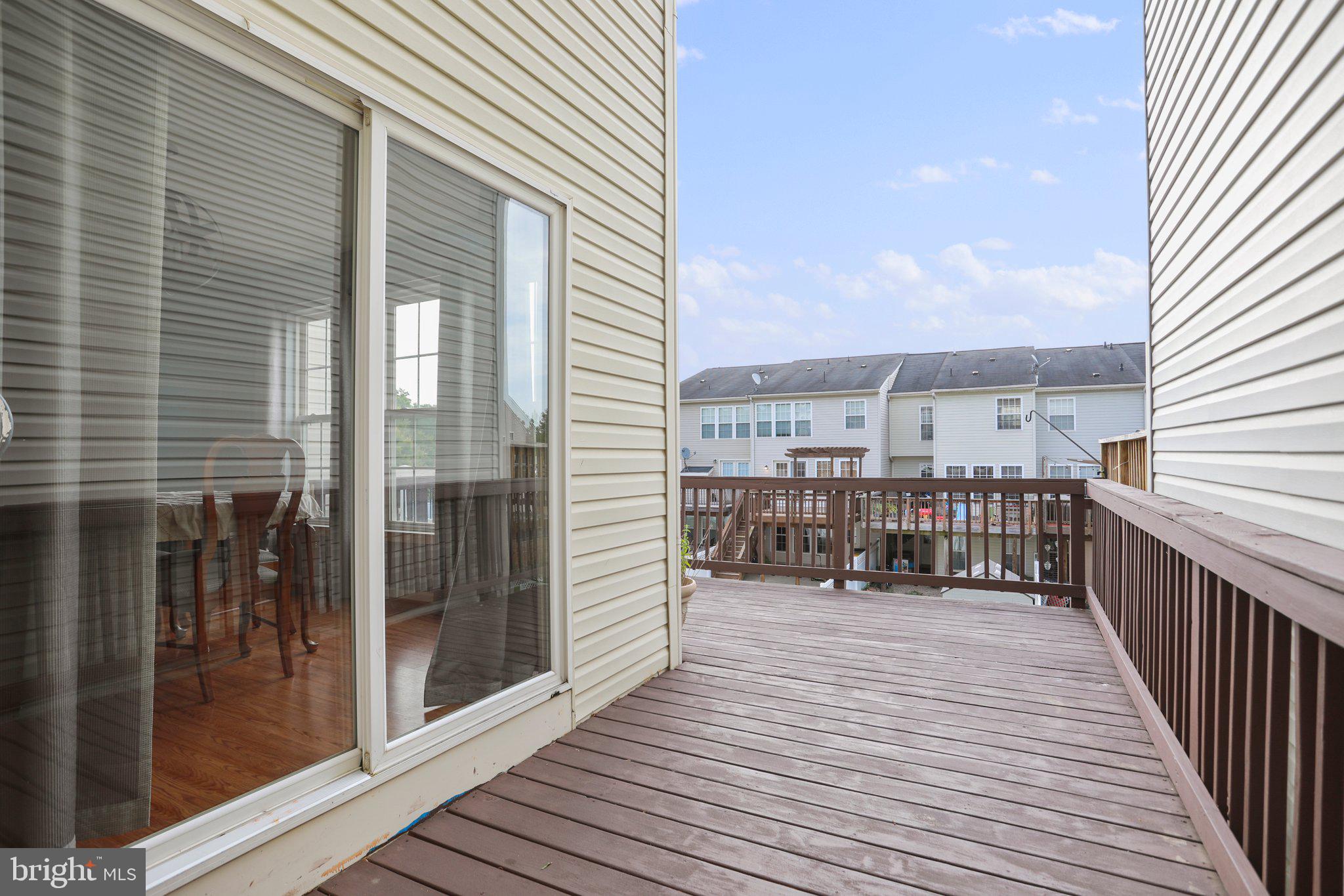 LAKELAND PLACE - Residential