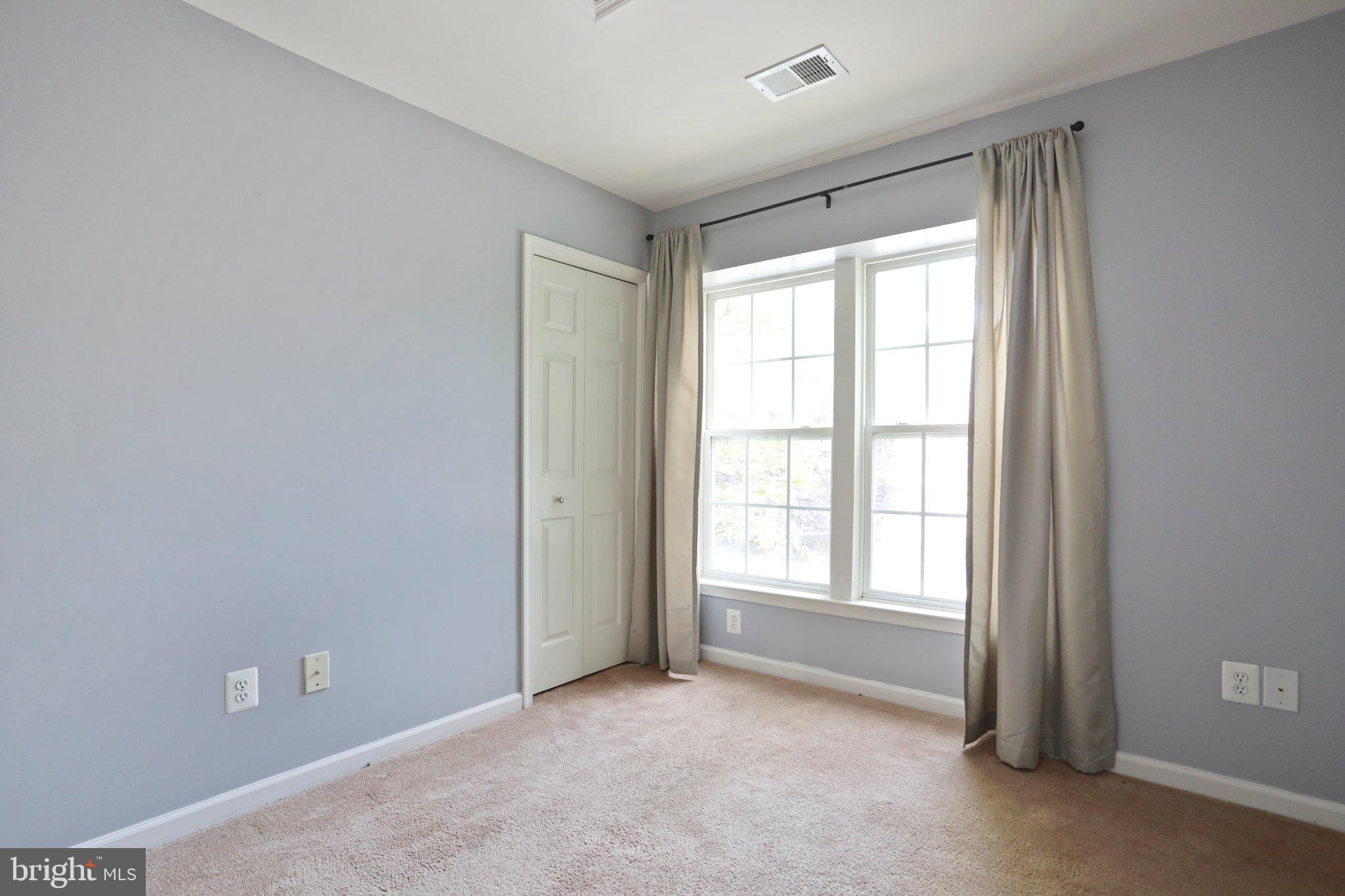 LAKELAND PLACE - Residential