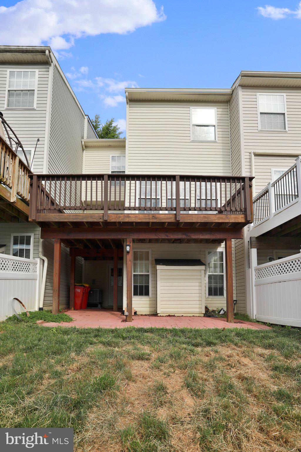 LAKELAND PLACE - Residential