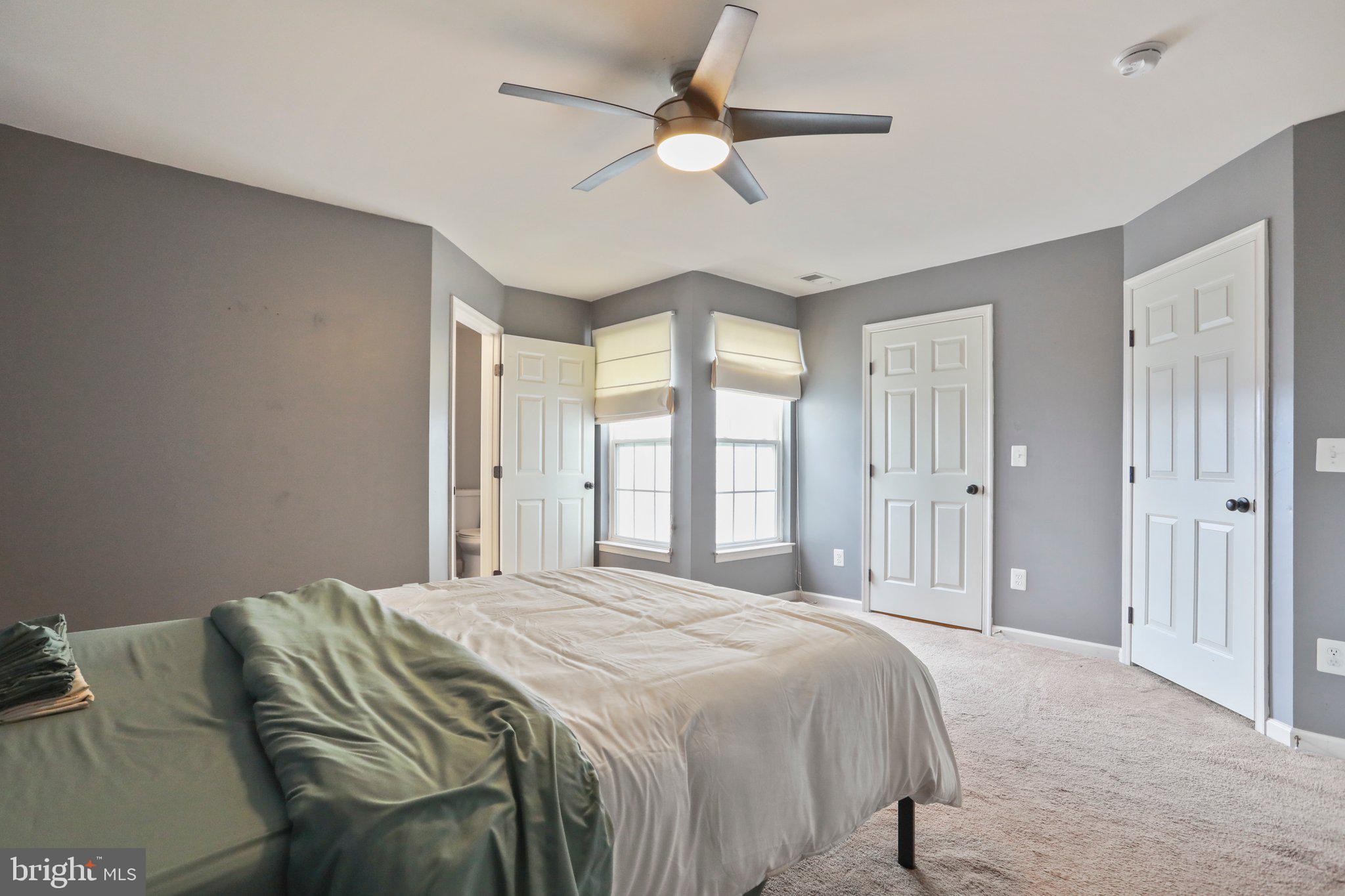 LAKELAND PLACE - Residential