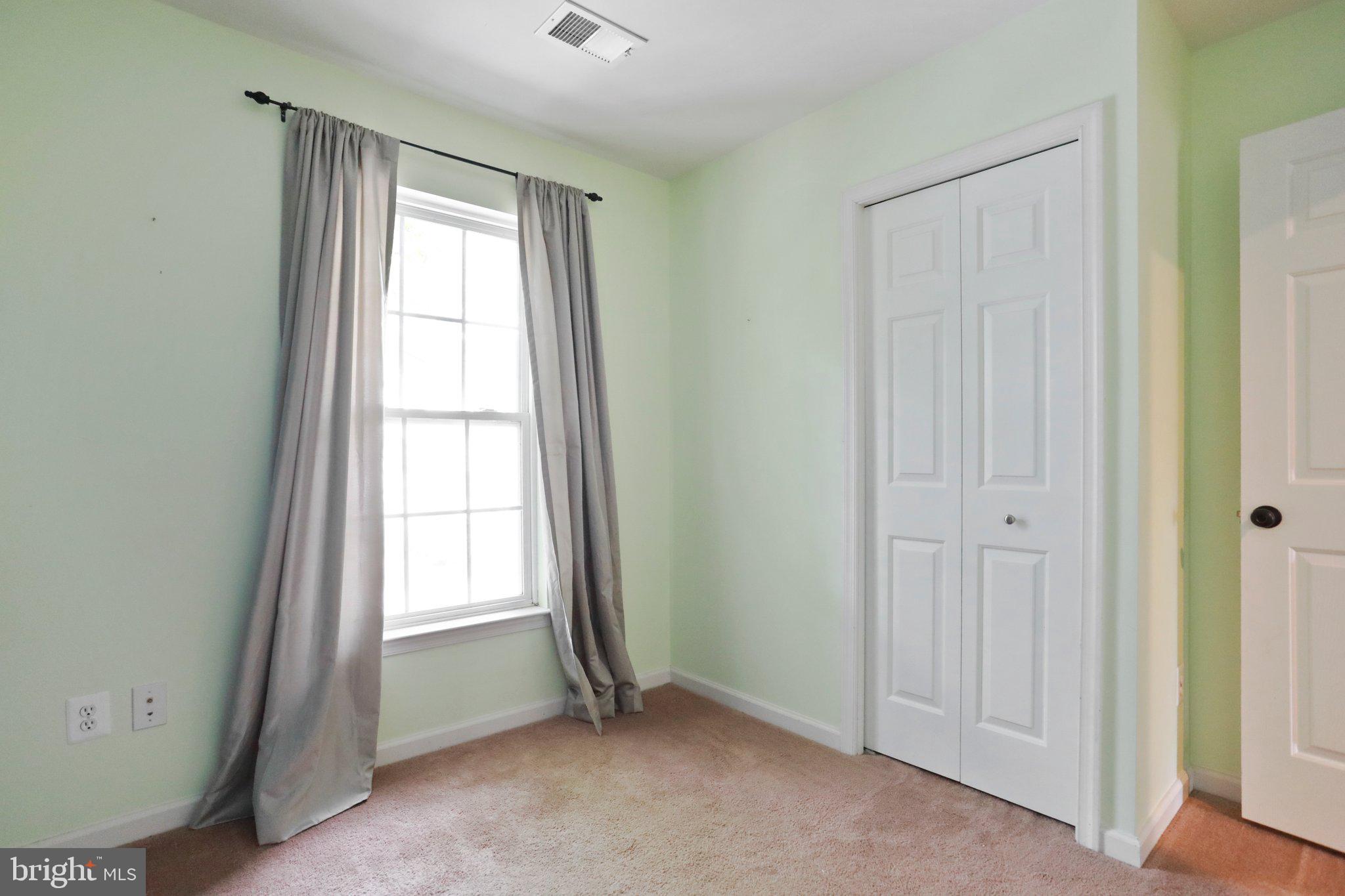 LAKELAND PLACE - Residential