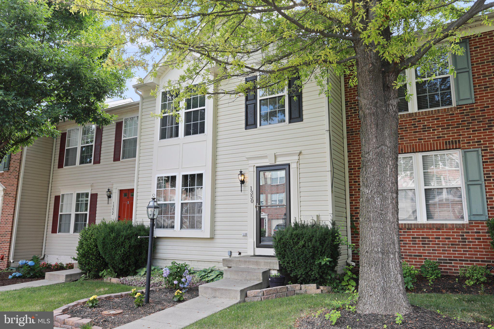 LAKELAND PLACE - Residential