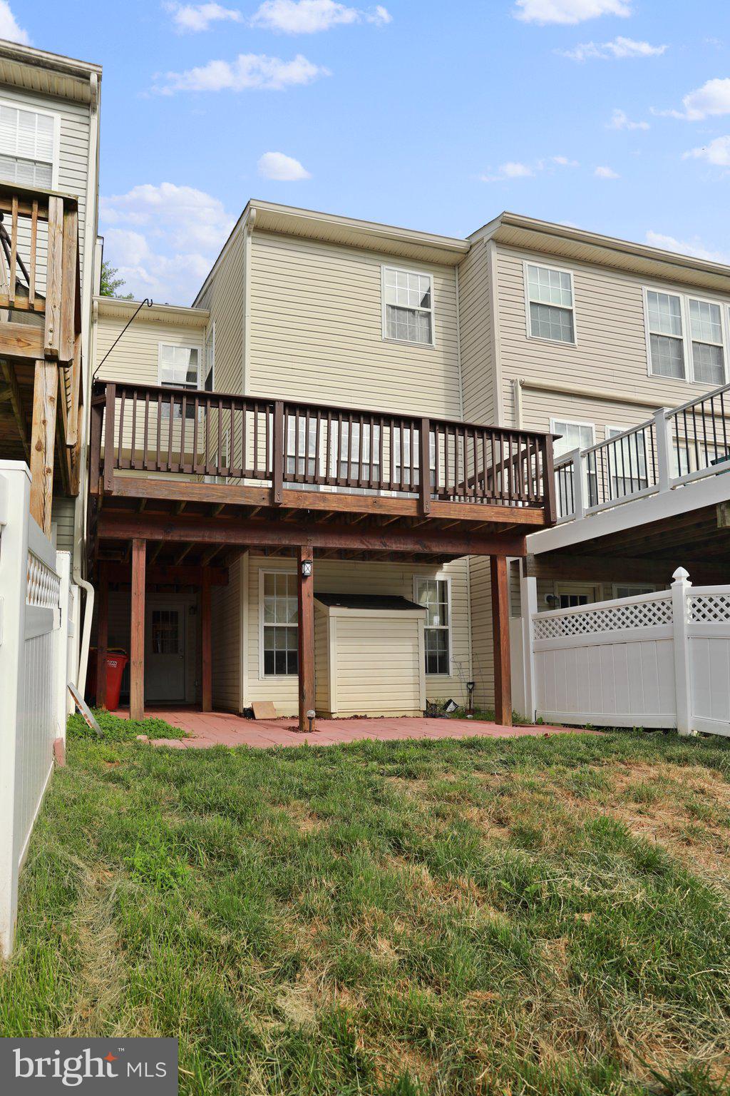 LAKELAND PLACE - Residential