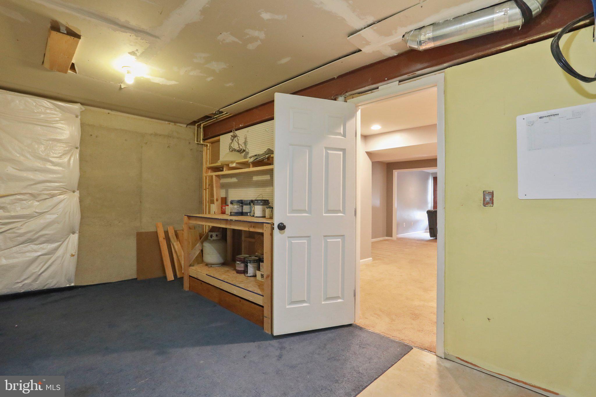 LAKELAND PLACE - Residential