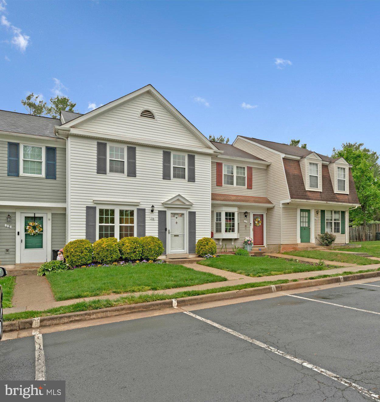 COUNTRYSIDE - Residential
