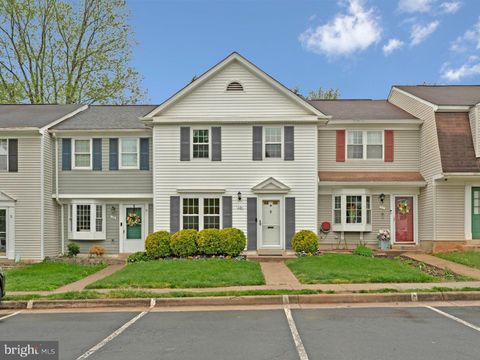 Photo of 16 Dulany Court, STERLING, VA 20165 (MLS # VALO2121754)