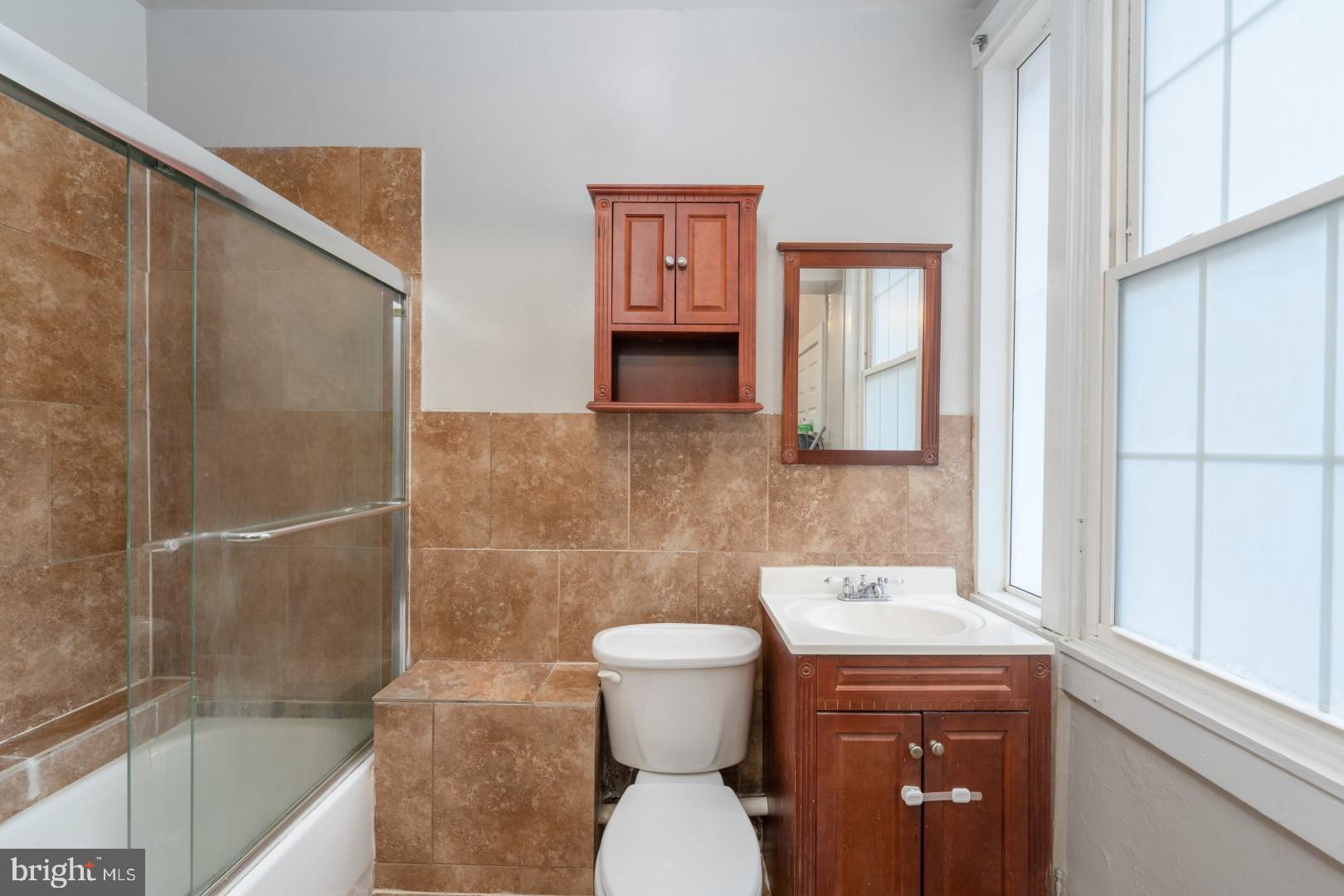 TUSCANY-CANTERBURY - Residential