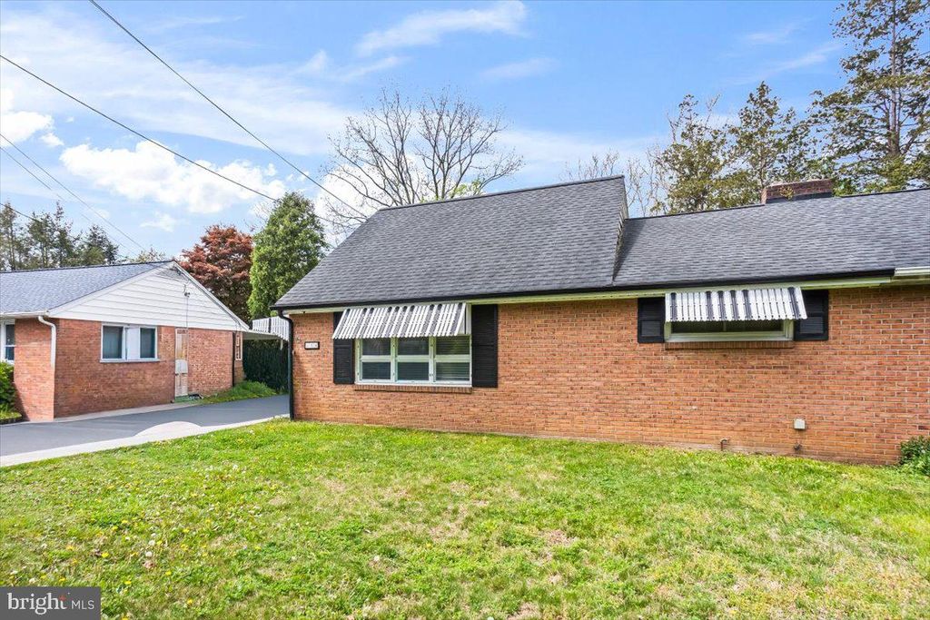 Photo of 104 Lampeter Road, LANCASTER, PA 17602 (MLS # PALA2086124)