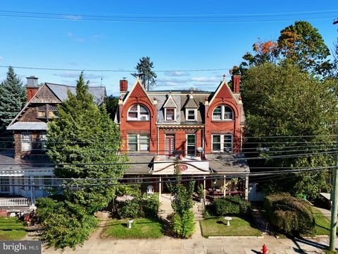 911 E KING STREET LANCASTER PA 17602
