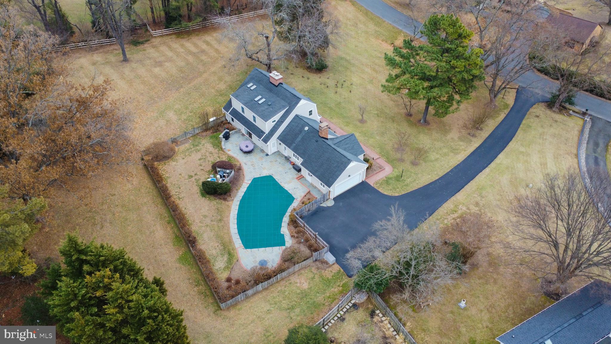 FOX LAKE - Residential