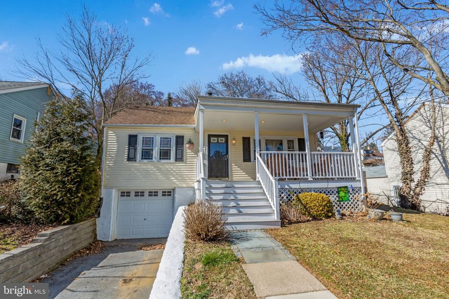 Welcome to 36 Delmont Rd, a 1,362 SQFT, 3 Bed,  2 full bath, ranch, located a short distance from Marple-Newtown High School.  Upon entering notice the oak hardwood floors, and open floor plan leading into the living room, dining area and kitchen. The first floor offers 2 spacious bedrooms, an updated hall bath and master bedroom with a walk-in closet and full bathroom.  Downstairs you will find a full size unfinished basement waiting for a finishing touch and an attached 1 car garage.  The backyard is large and perfect for entertaining.  Do not miss your opportunity to see this home.