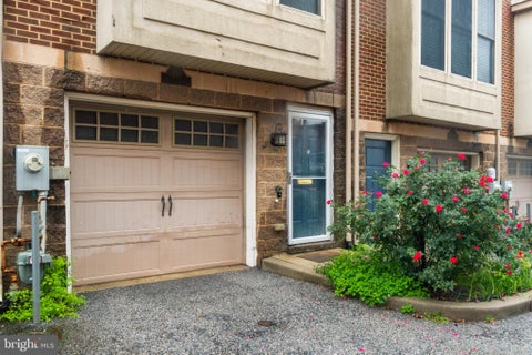 Townhouse For Rent - 530 Canton Court<br/> Baltimore City County, BALTIMORE, MD 21224