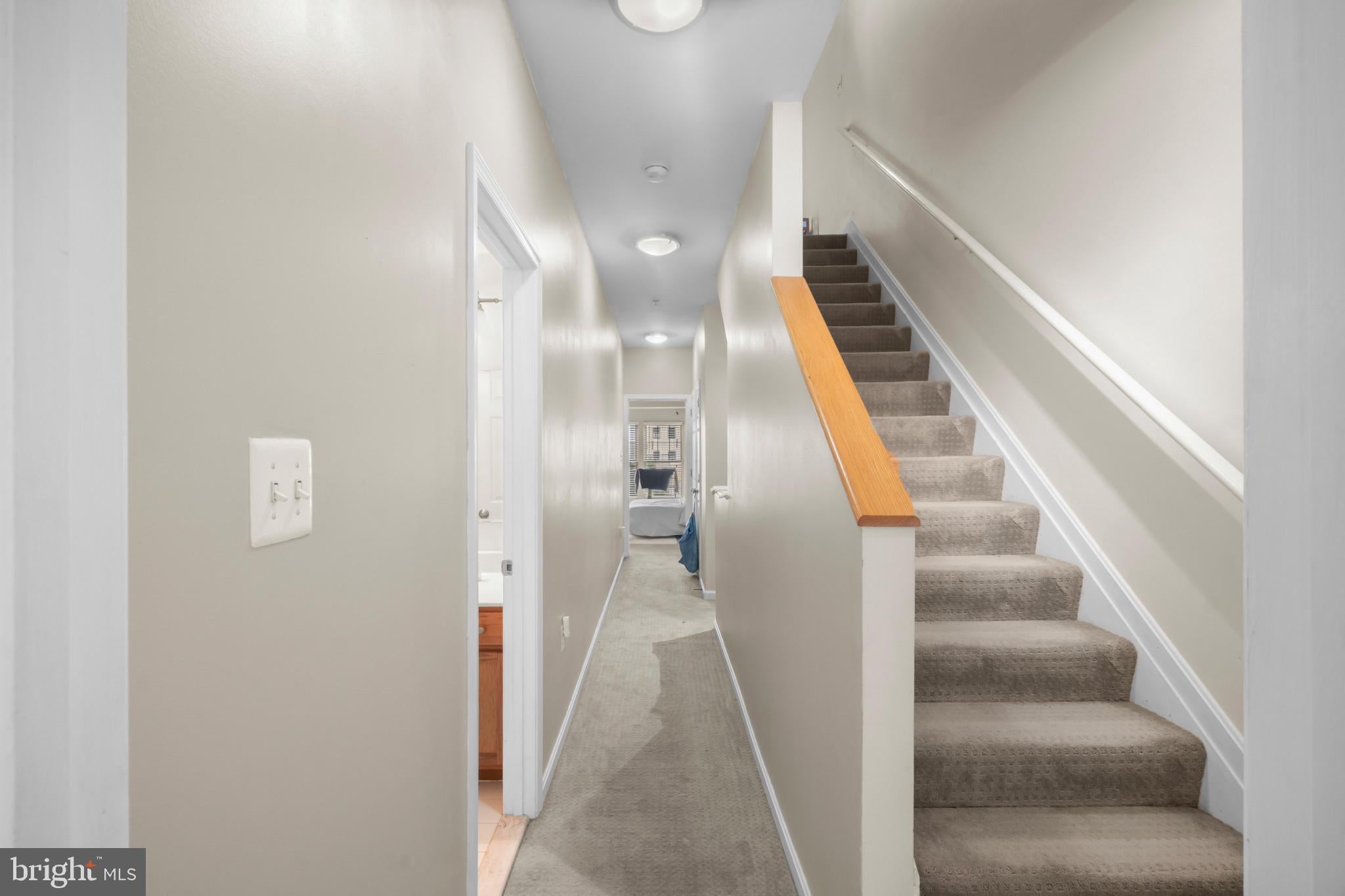 530 CANTON COURT