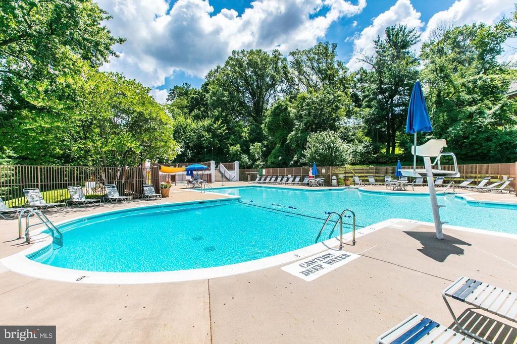 Photo of 3606 Greenway Place, ALEXANDRIA, VA 22302 (MLS # VAAX2051258)