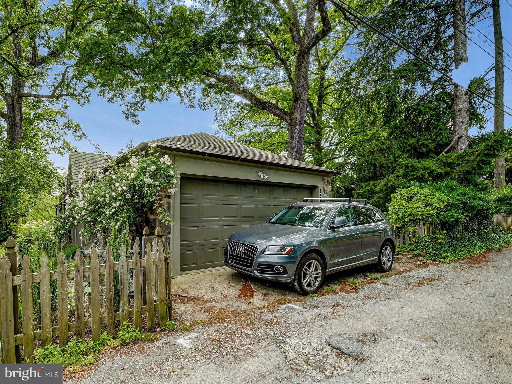 GREATER HOMELAND HISTORIC DISTRICT - Residential