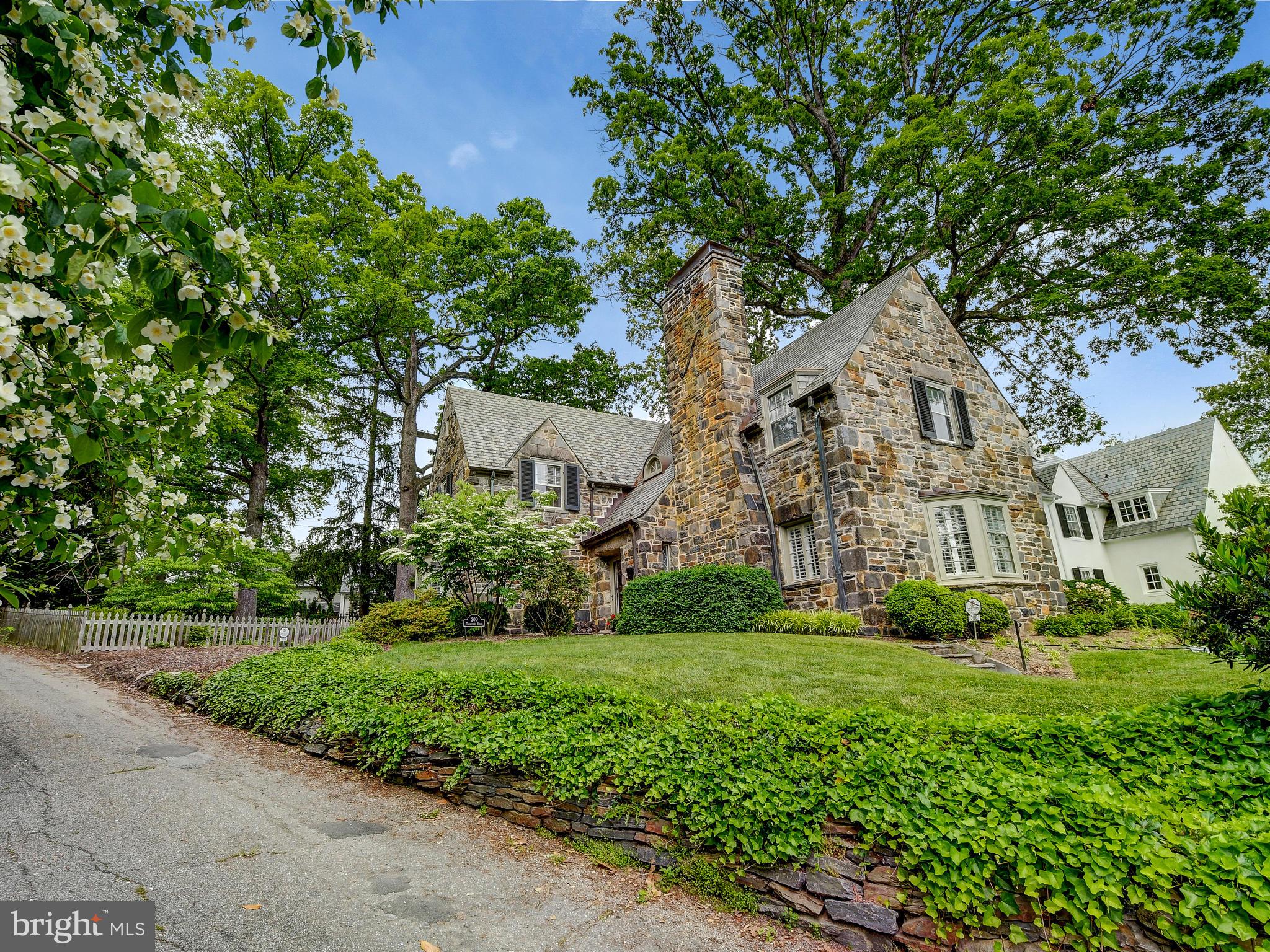 GREATER HOMELAND HISTORIC DISTRICT - Residential