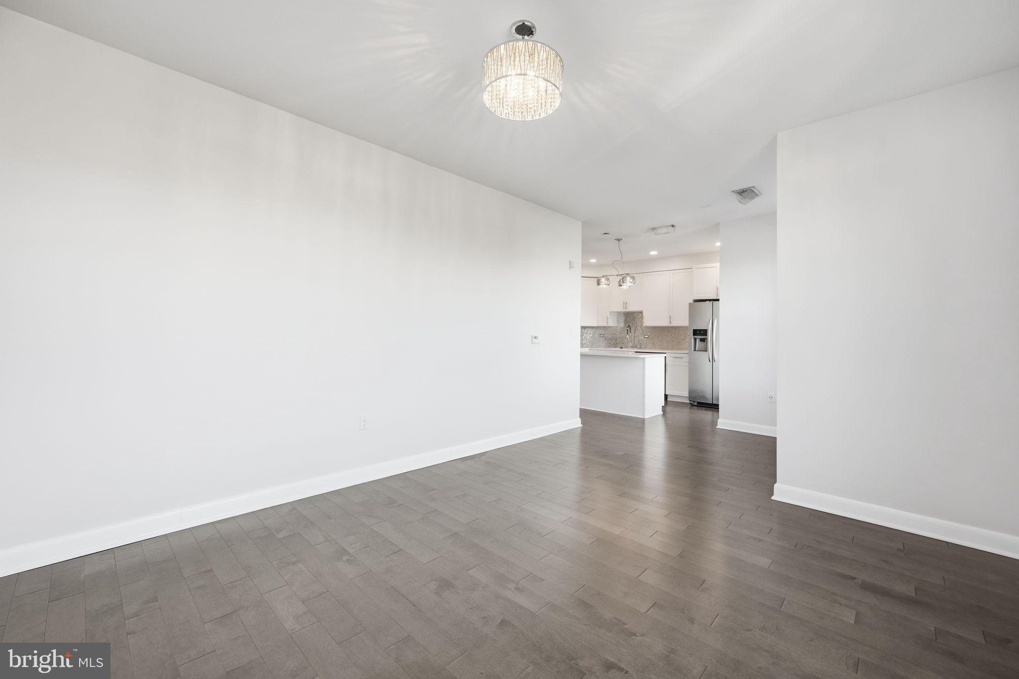 401 15TH STREET SE 401