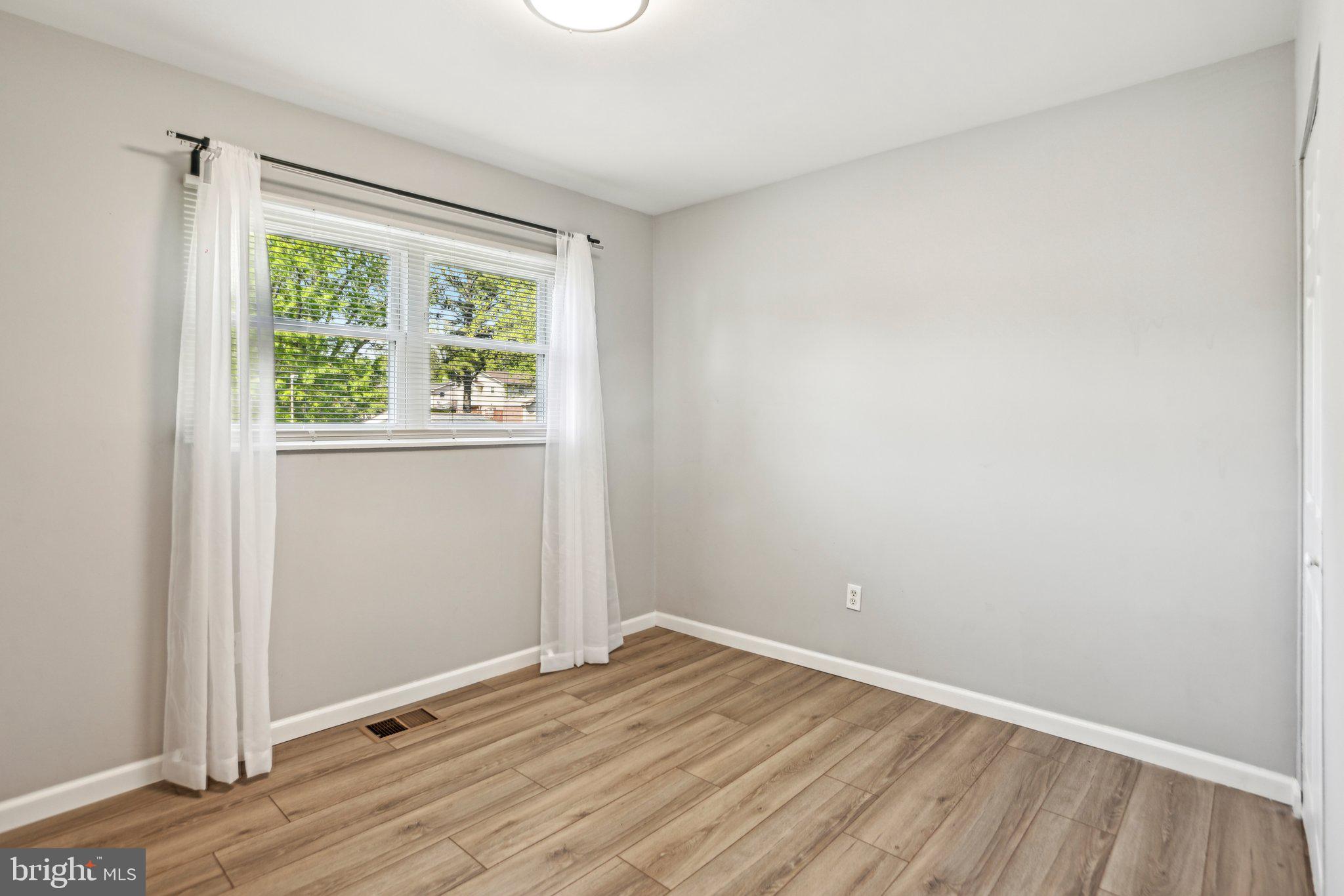 TYROL ESTATES - Residential