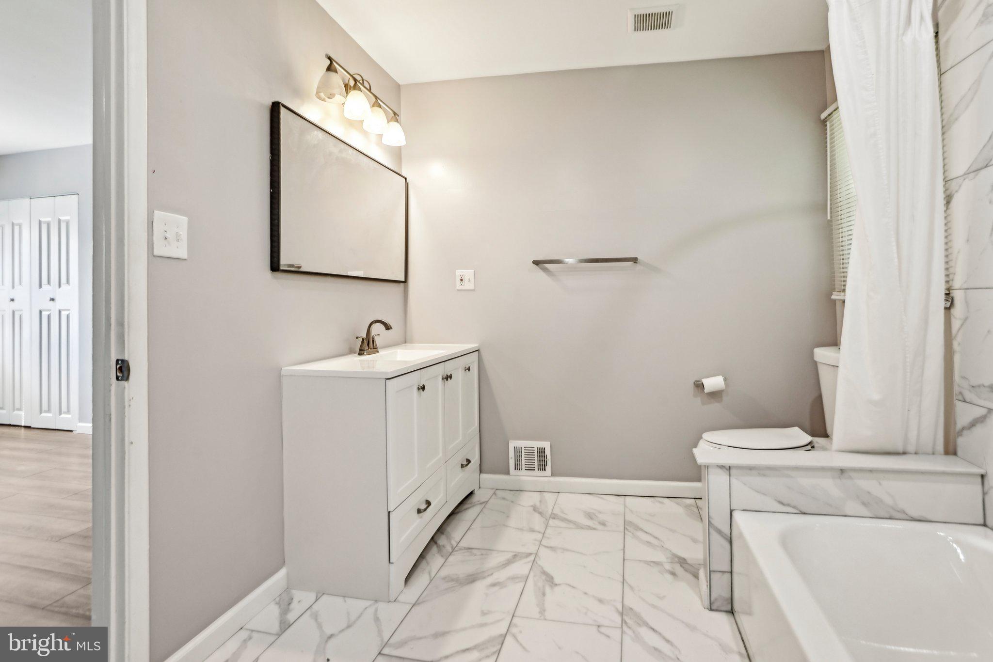 TYROL ESTATES - Residential