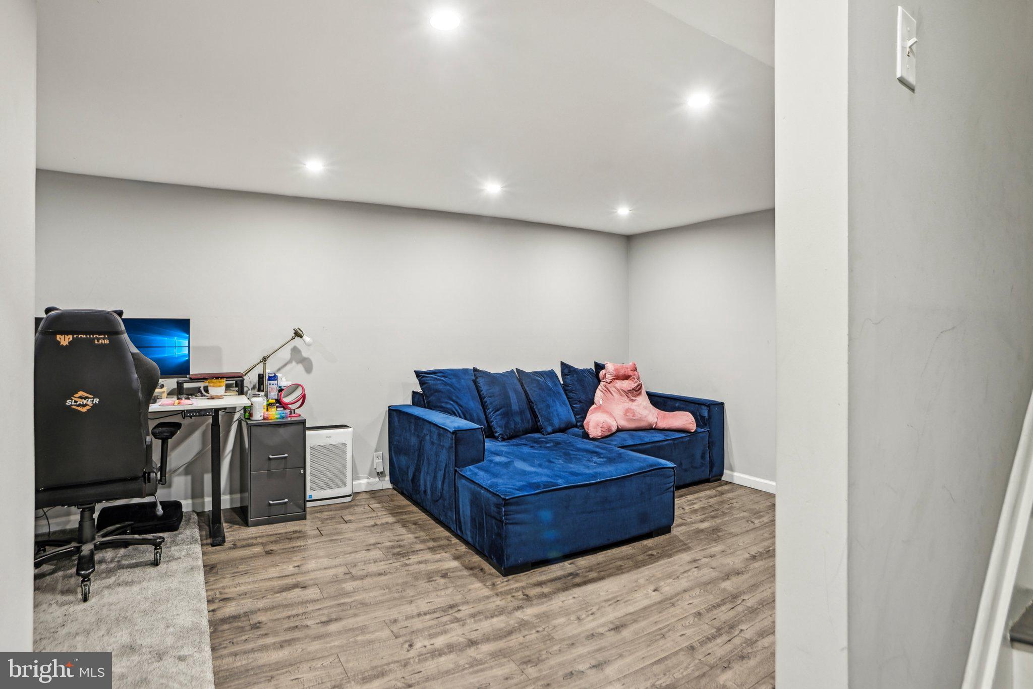 TYROL ESTATES - Residential