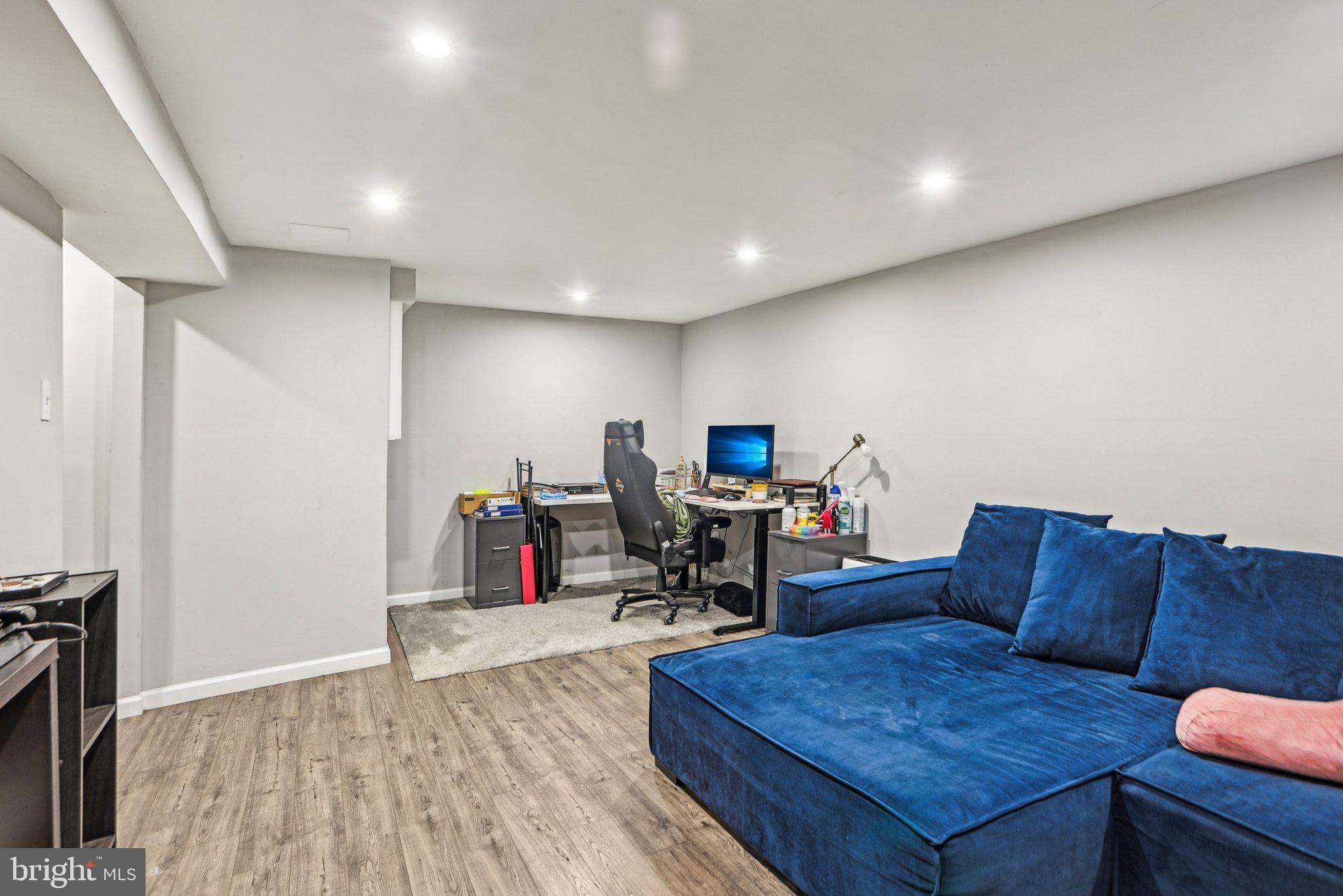 TYROL ESTATES - Residential