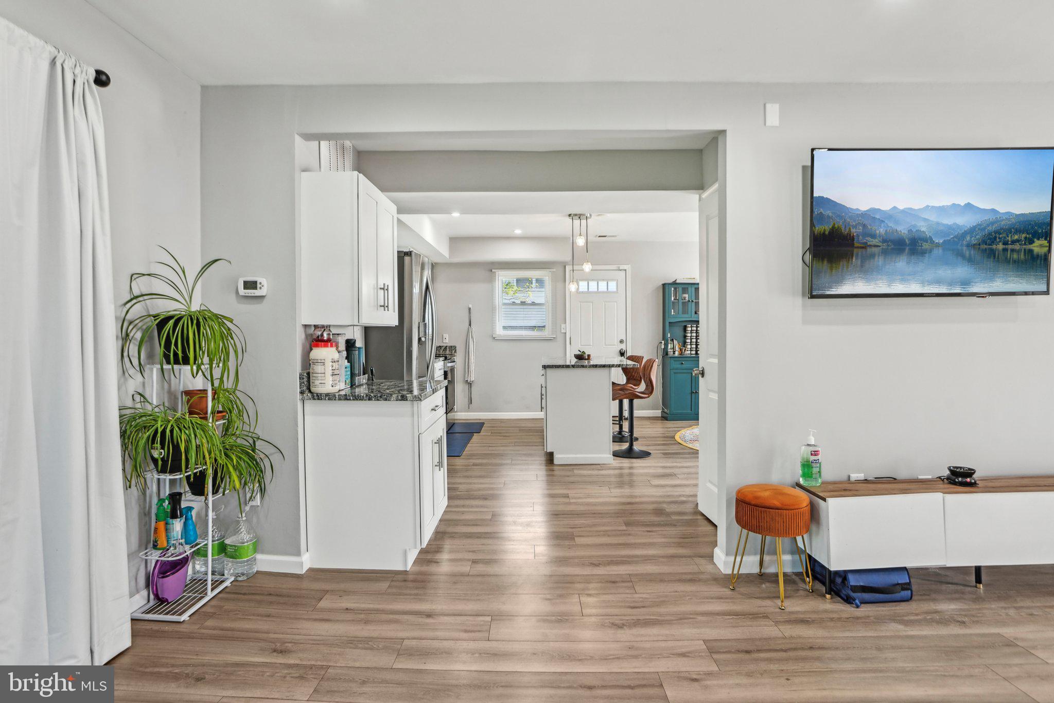 TYROL ESTATES - Residential