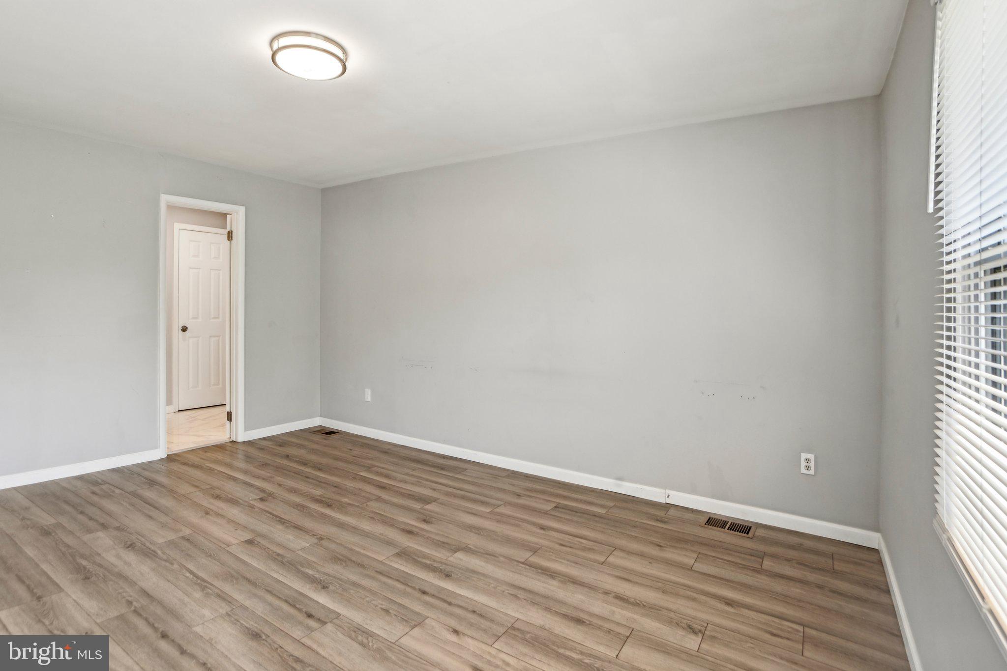 TYROL ESTATES - Residential