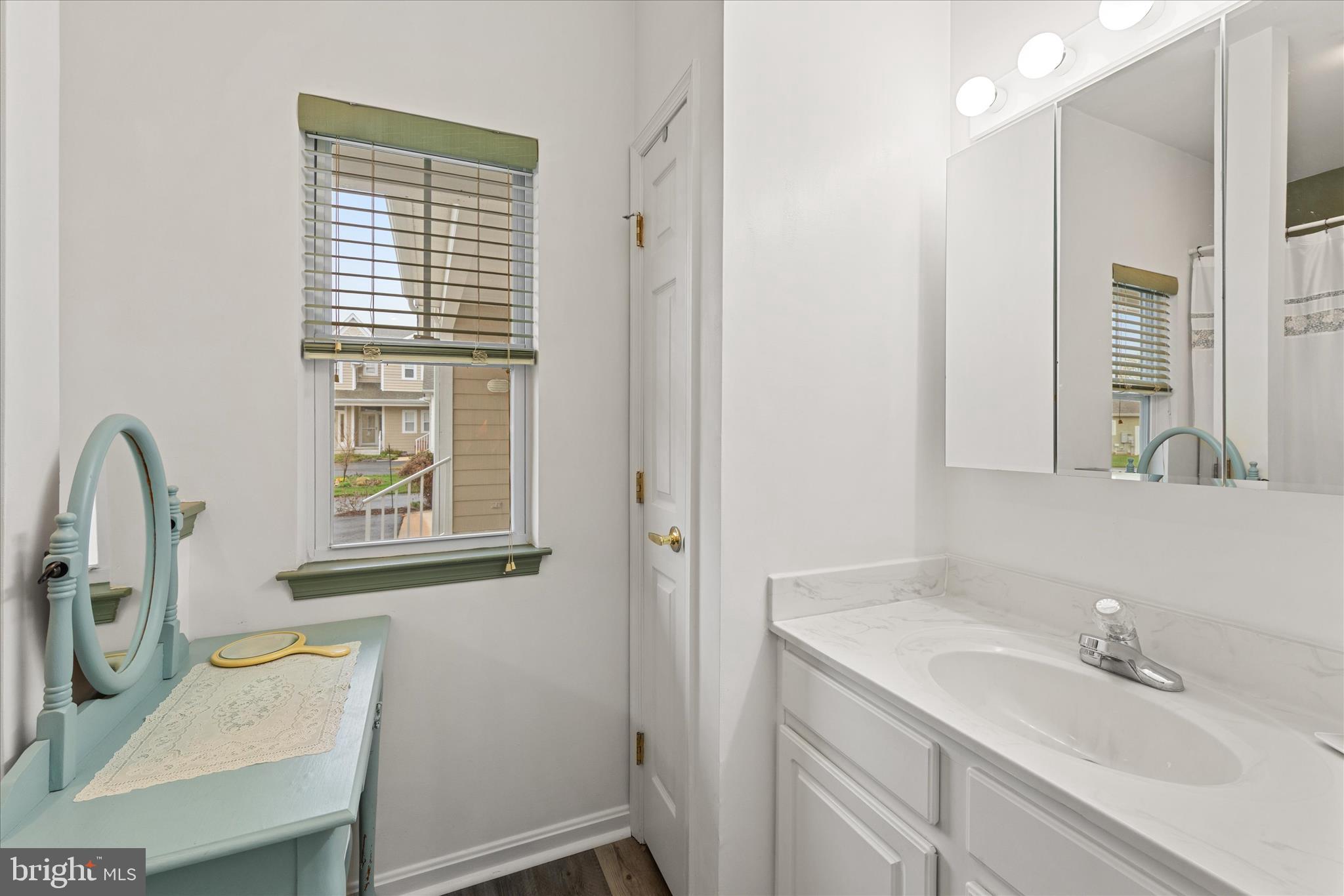 HEARTHSTONE MANOR - Residential