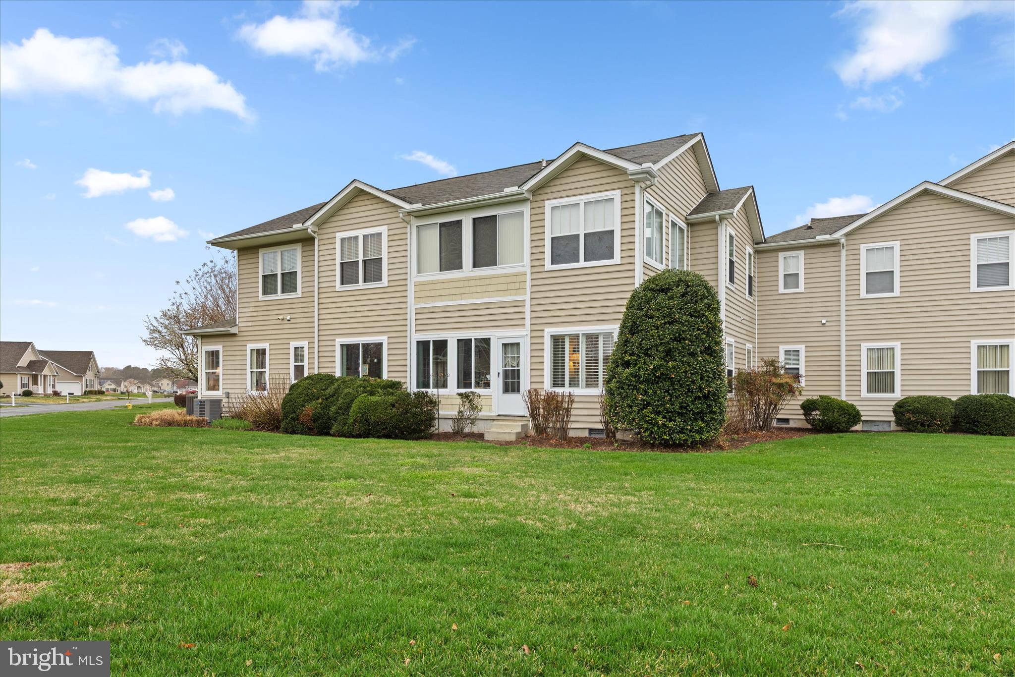 HEARTHSTONE MANOR - Residential