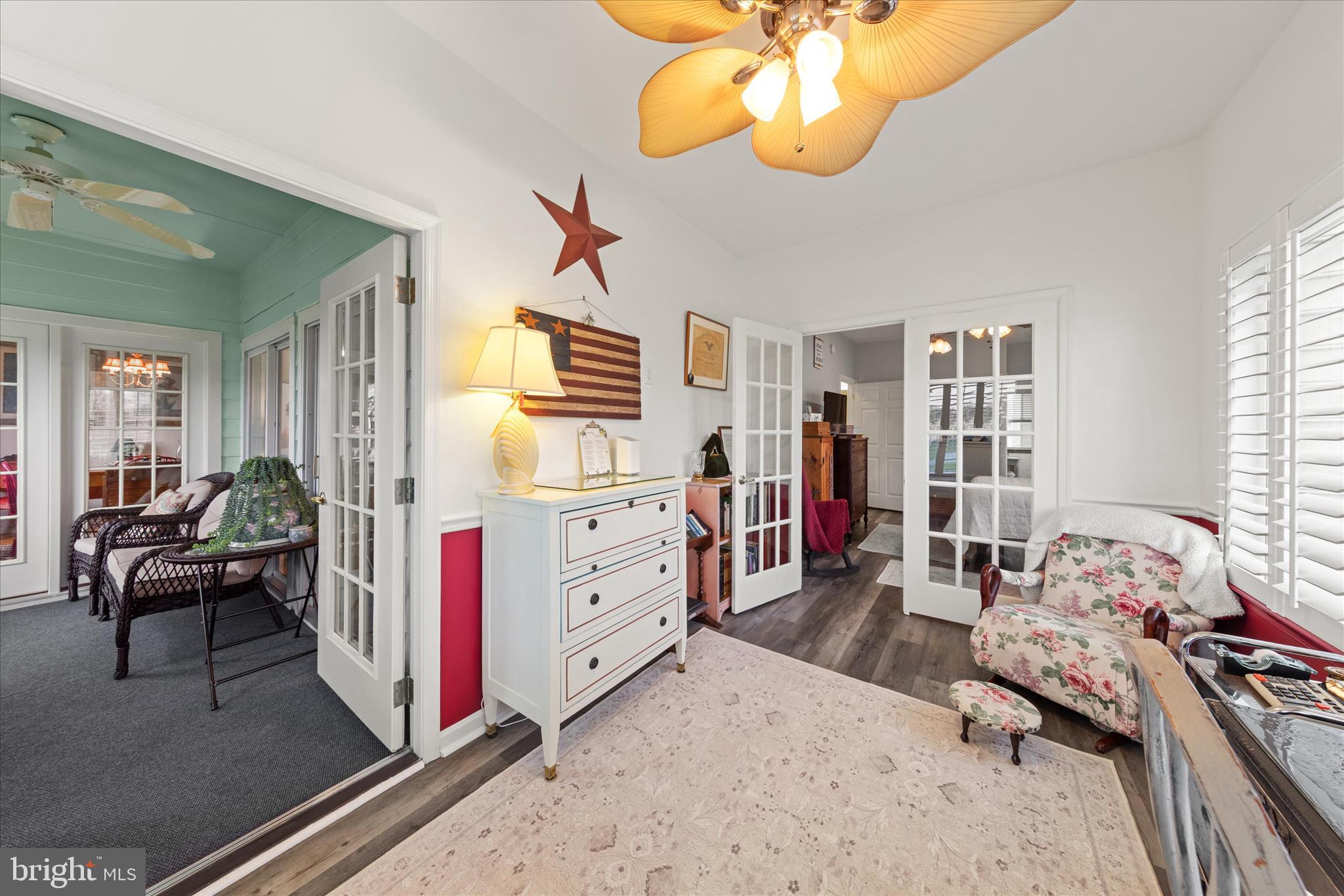 HEARTHSTONE MANOR - Residential